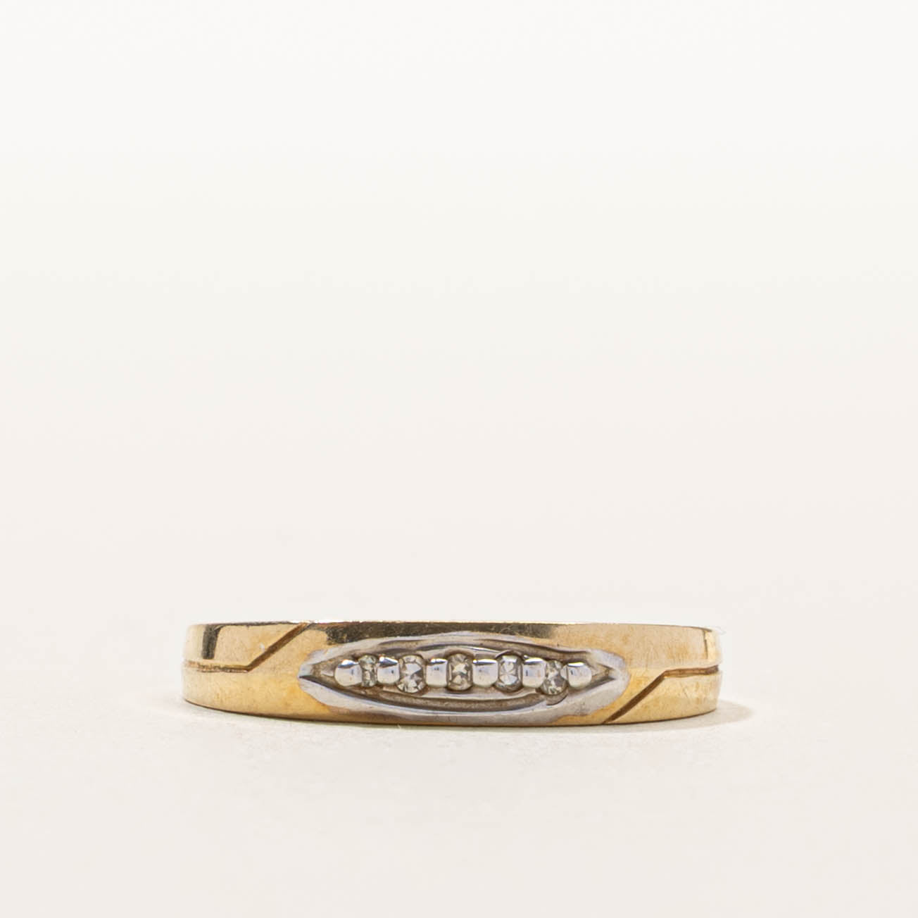10k Diamond Marquise Grooved Ring | SZ 6