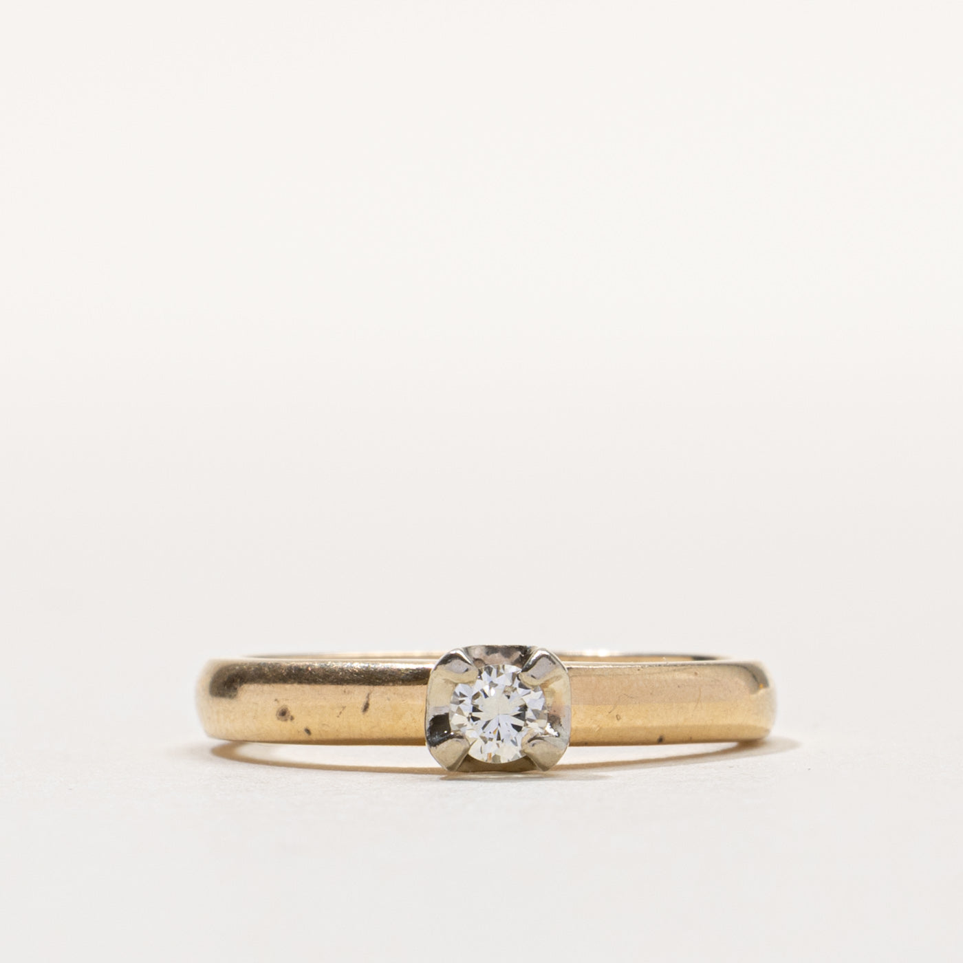 14k Illusion Set Round Brilliant Diamond Ring | 0.13ctw | SZ 6.75