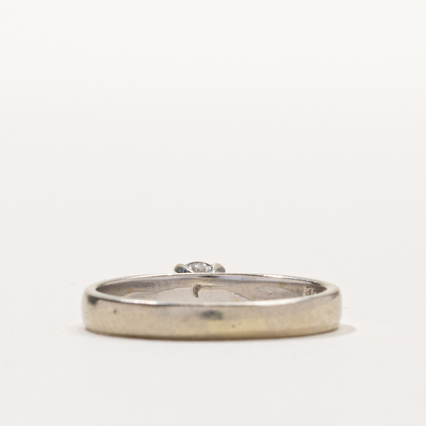 14k Round Brilliant Cut Diamond Reverse Tapered Ring | 0.18ctw | SZ 6