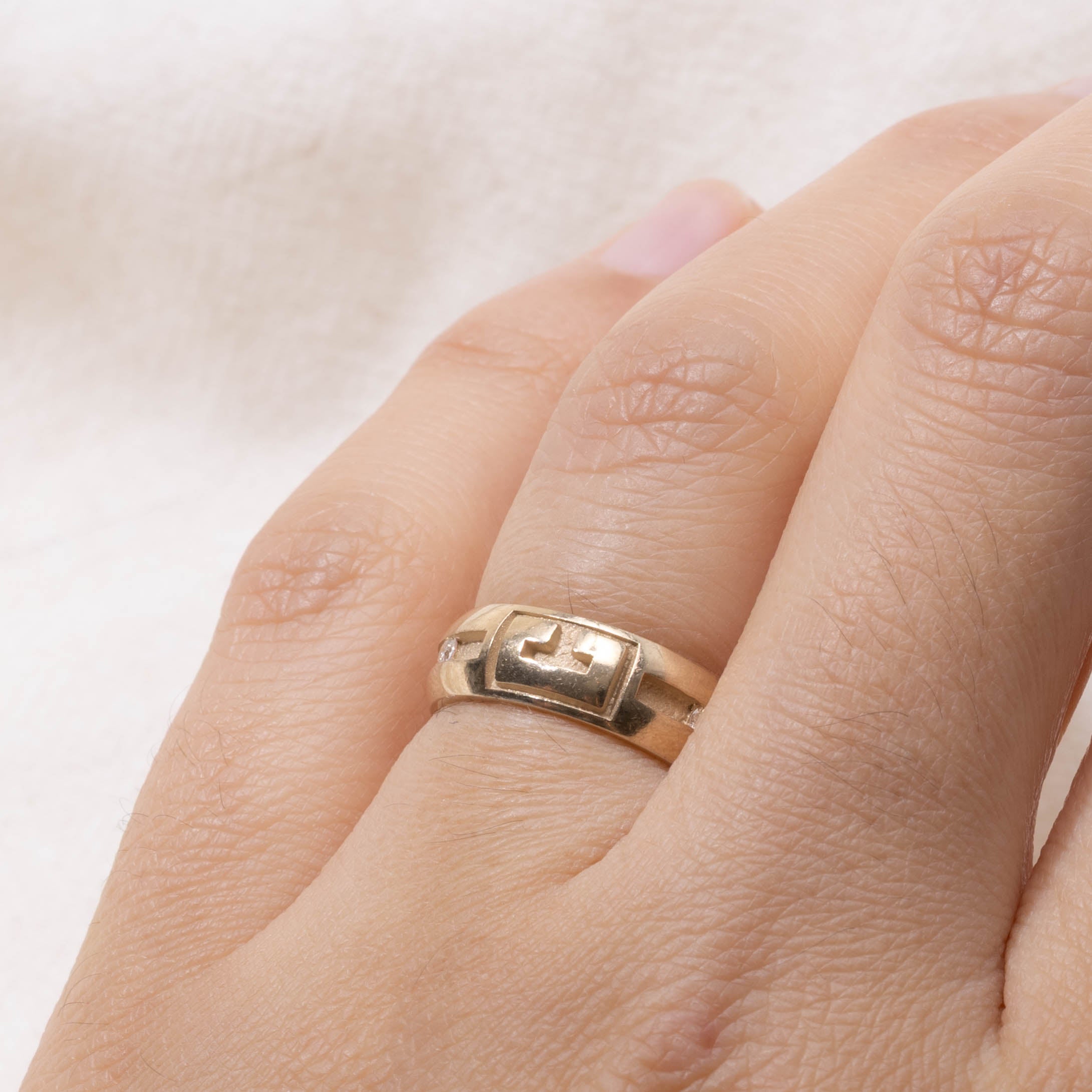 14k Tension Set Diamond Engraved Geometric Ring | 5mm | SZ 4.5