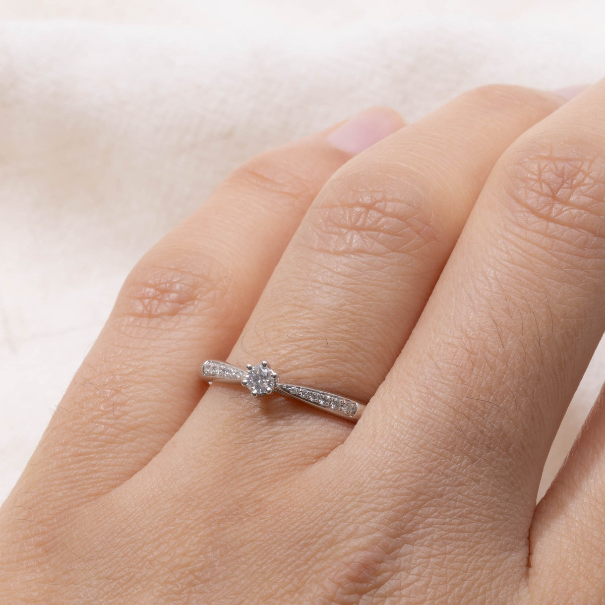 14k Six Prong Diamond Reverse Tapered Ring | SZ 7