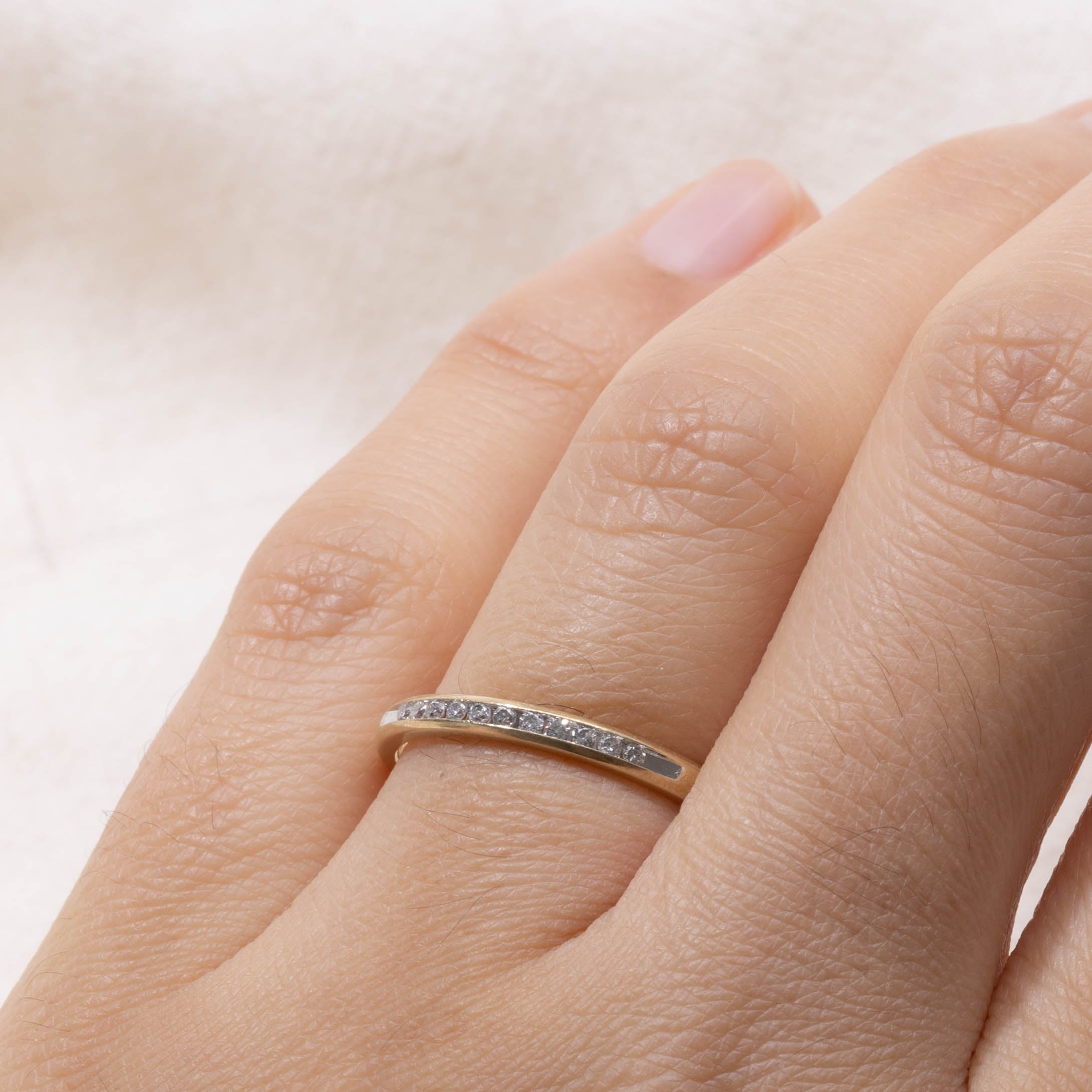 14k Channel Set Diamond Band | 2.15mm | SZ 7