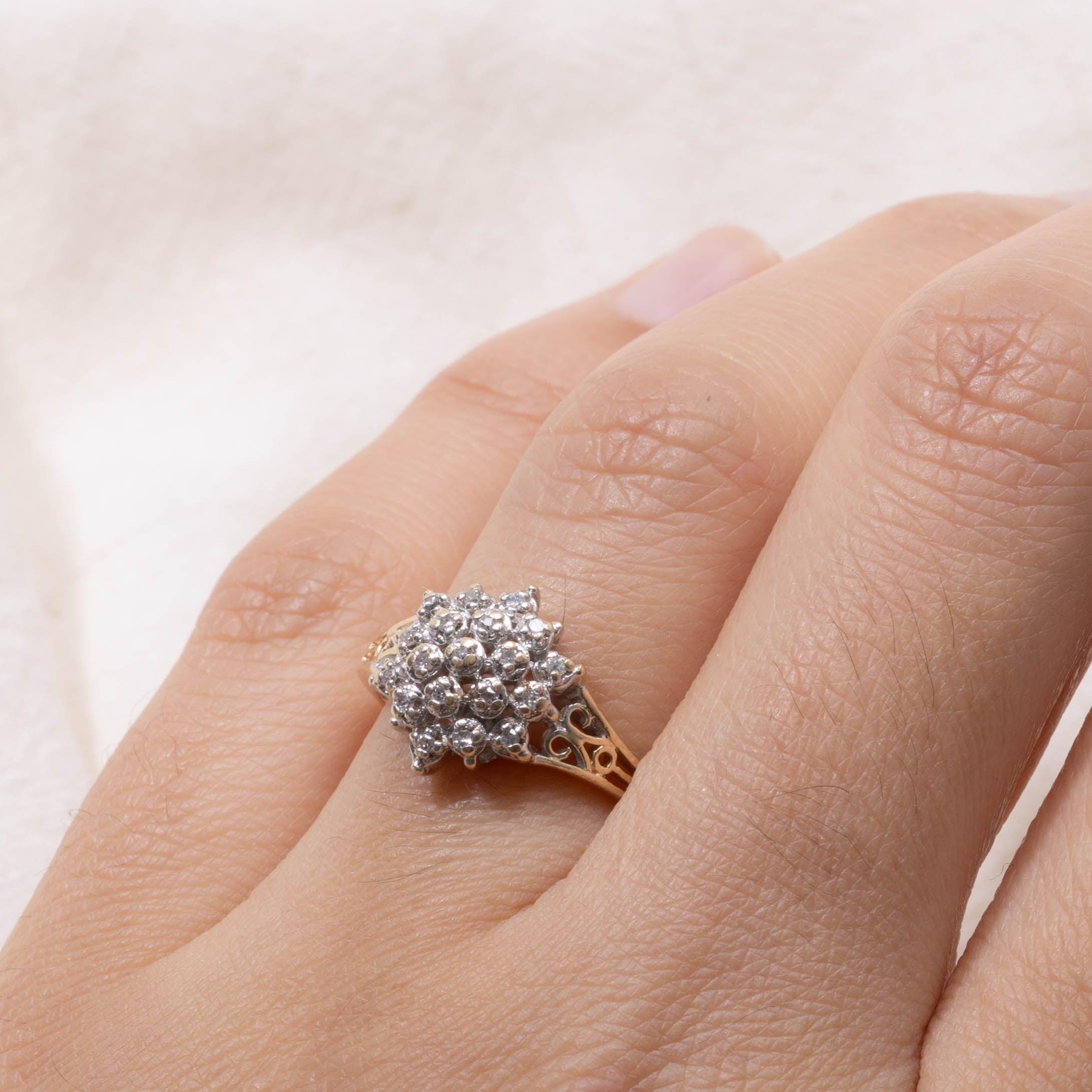 10k Diamond Petal Cluster Openwork Cocktail Ring | SZ 7