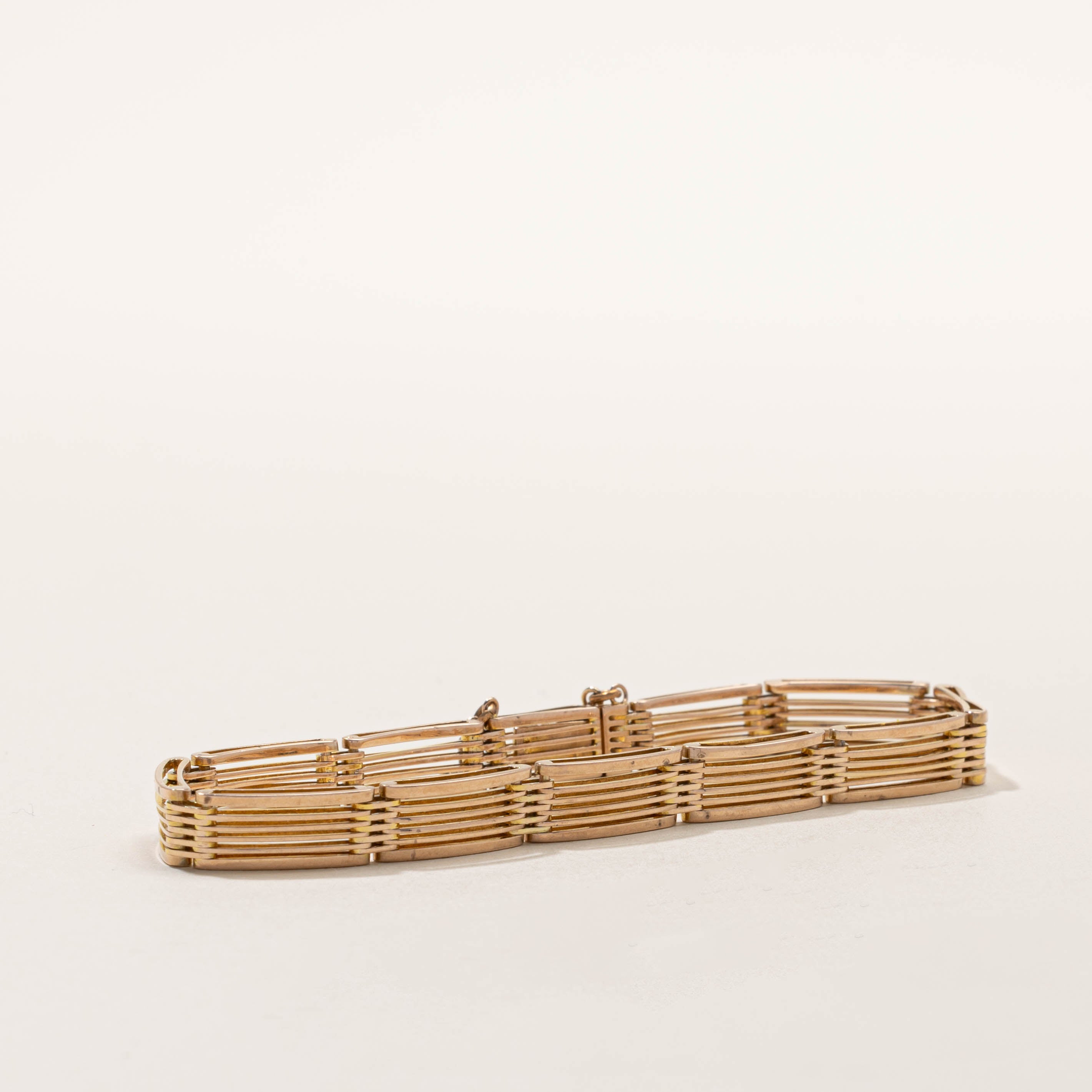 9k Yellow Gold Openwork Stacked Bar Bracelet