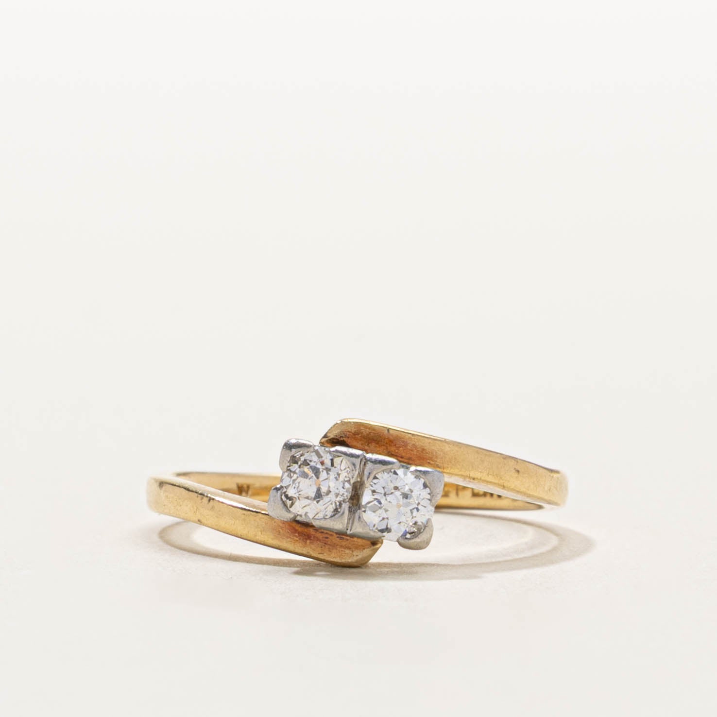 18k Two Stone Diamond Bypass Ring | 0.30ctw | SZ 6