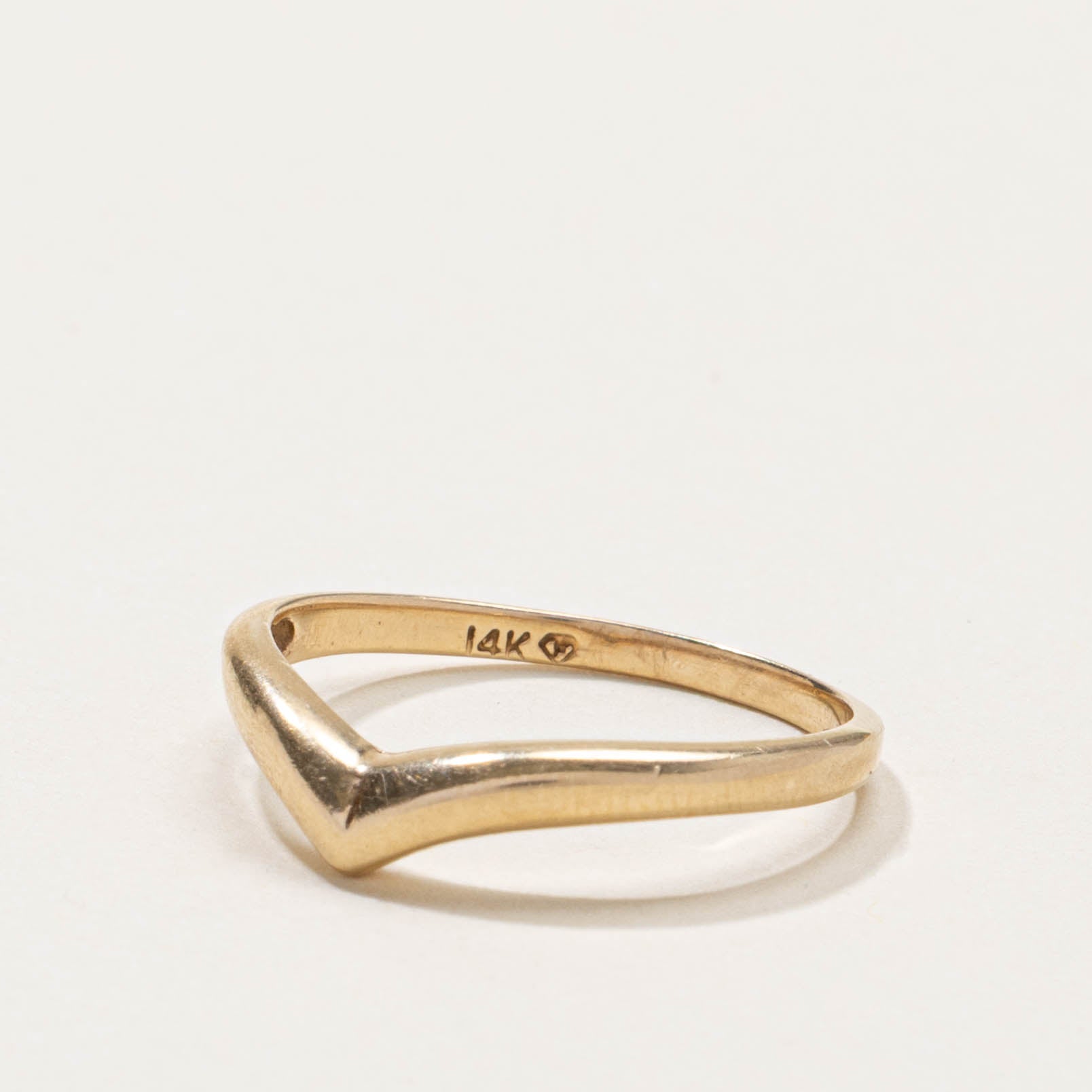 14k Yellow Gold Chevron Ring | SZ 5.75