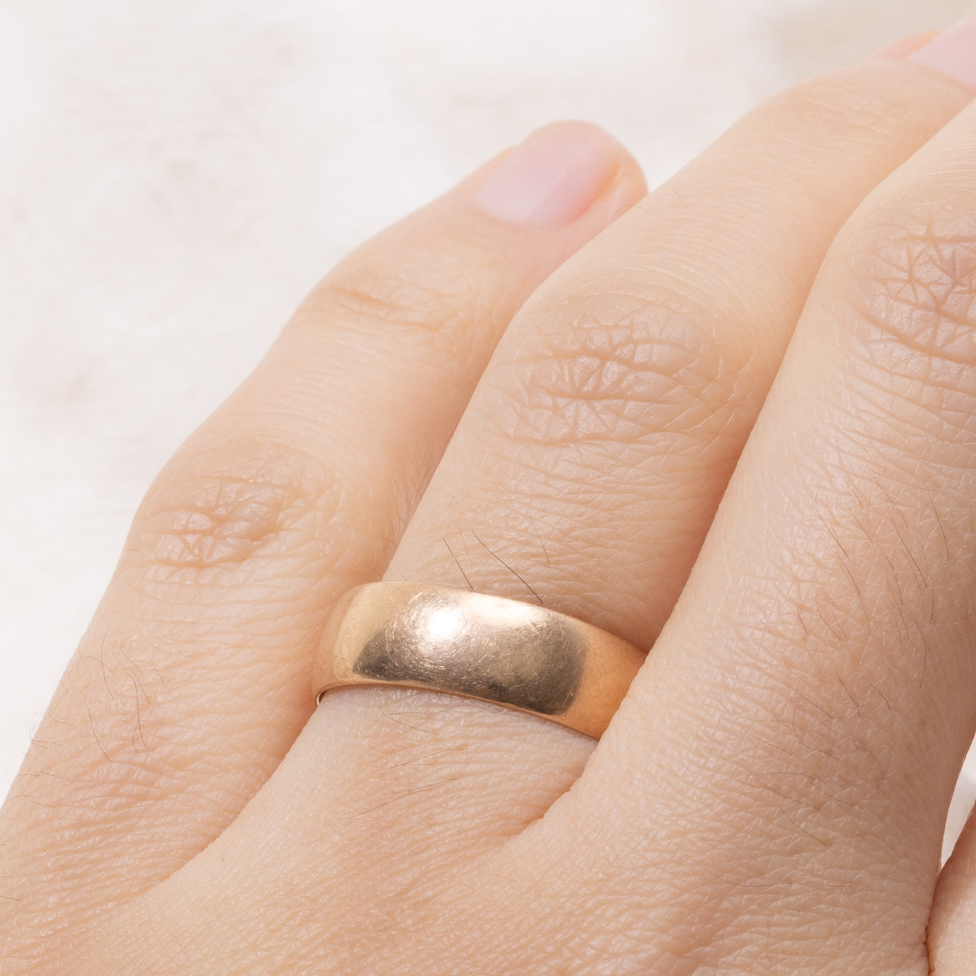 18k Yellow Gold Plain Band | 6.00mm | SZ 7.25