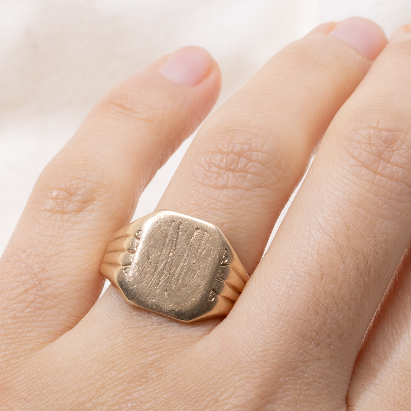 Vintage Canadian ‘Birks’ 10k Engraved Signet Ring | SZ 9