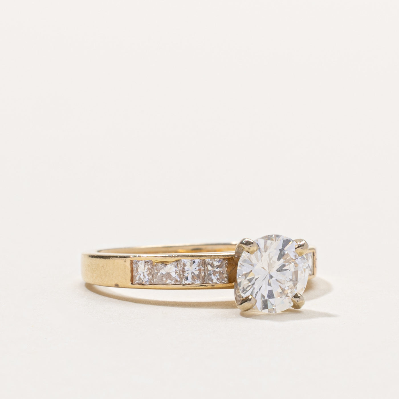 14k Diamond Channel Set Accented Ring | 0.85 VS1 H/I, 0.24ctw | SZ 5.5