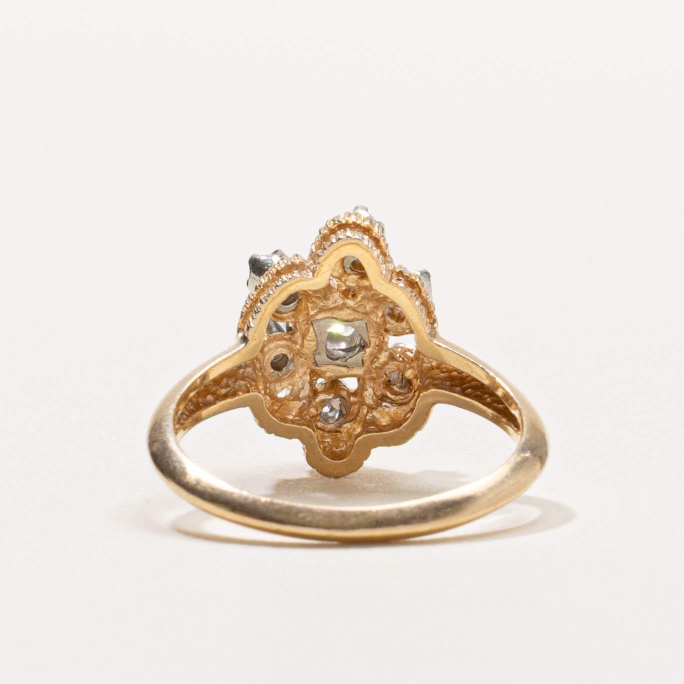 14k Illusion Set Diamond Cluster Textured Ring | 0.27ctw | SZ 7.5