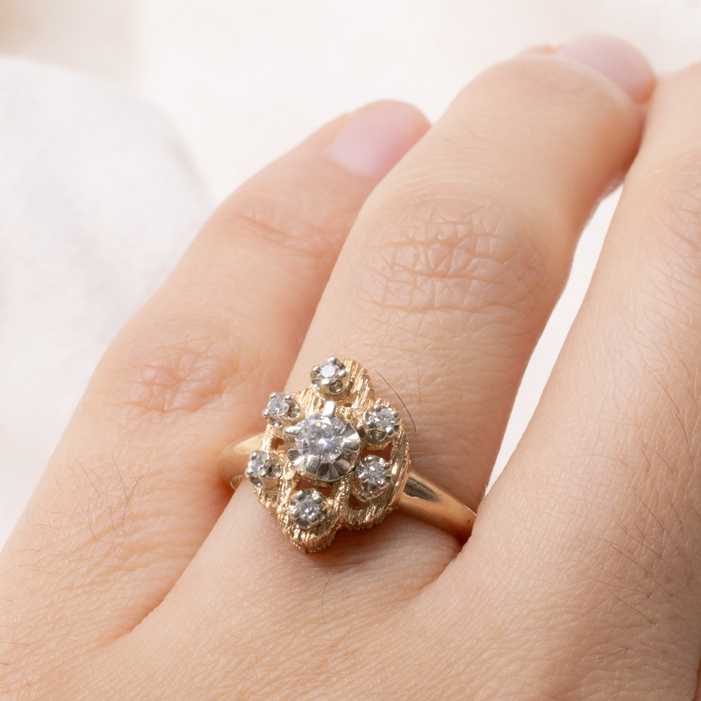 14k Illusion Set Diamond Cluster Textured Ring | 0.27ctw | SZ 7.5