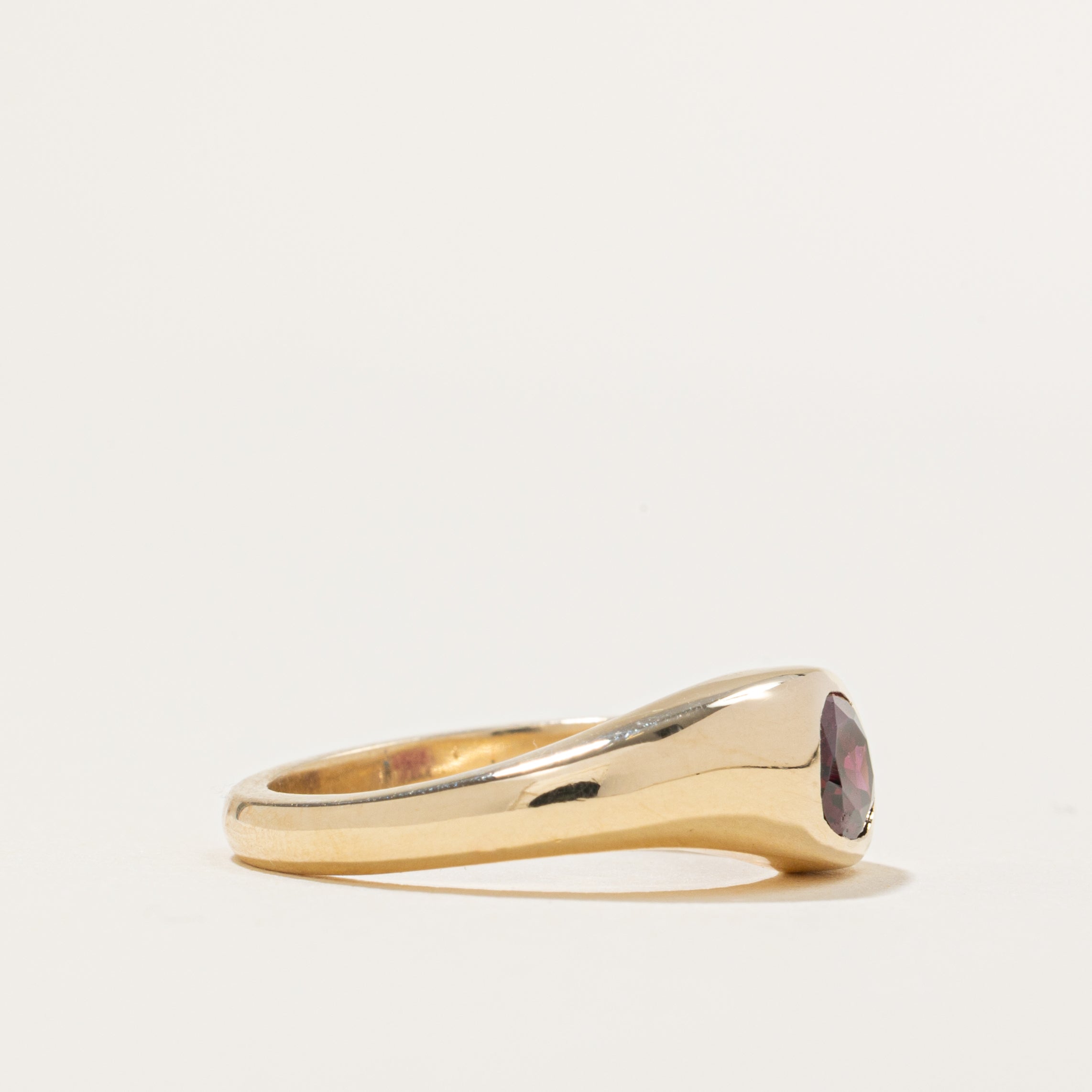 '100 Ways' 10k Oval Garnet Wavy Ring | SZ 6 | 1.21ct