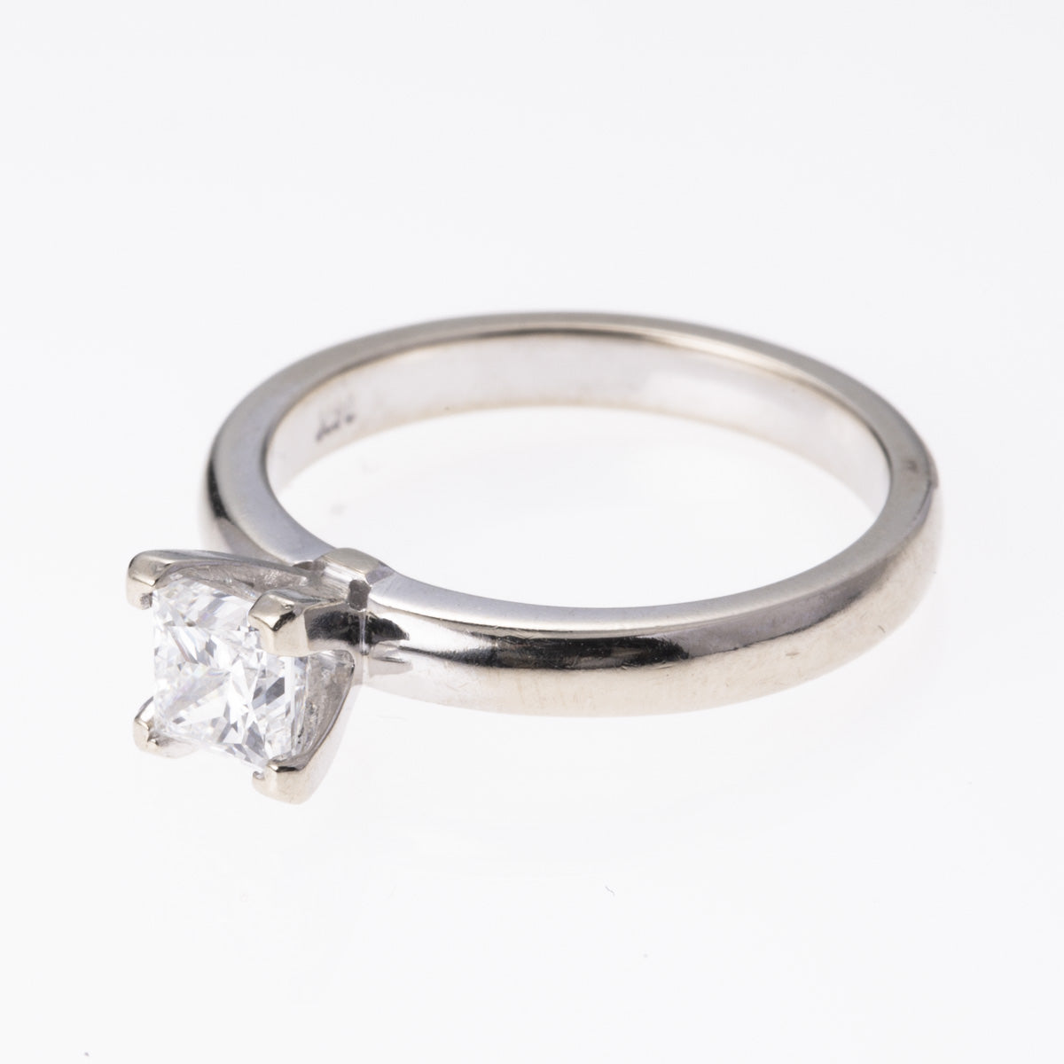 Bague en or blanc 14 carats avec diamant taille princesse | 0,53 ct | Taille 4,75 |