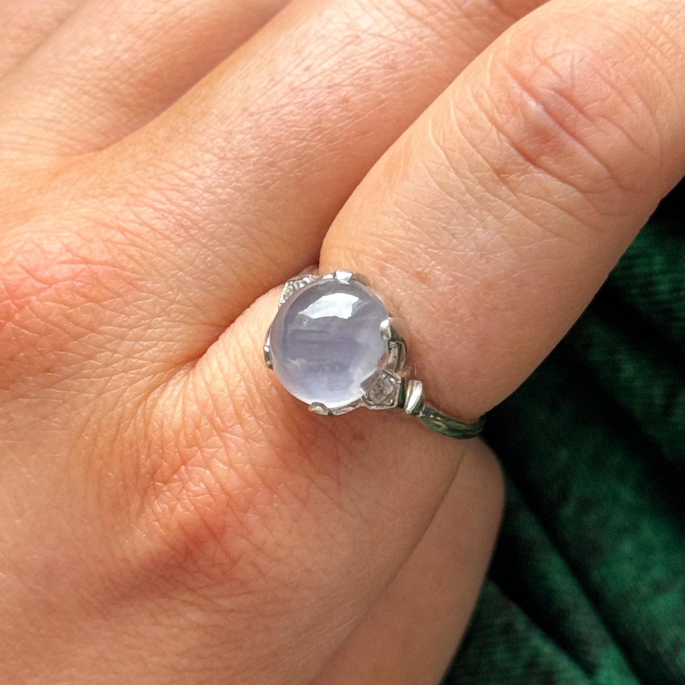 Vintage Natural Star Sapphire & Old-cut Diamond Ring | 8.50ct, 0.08ctw | SZ 6.5 |