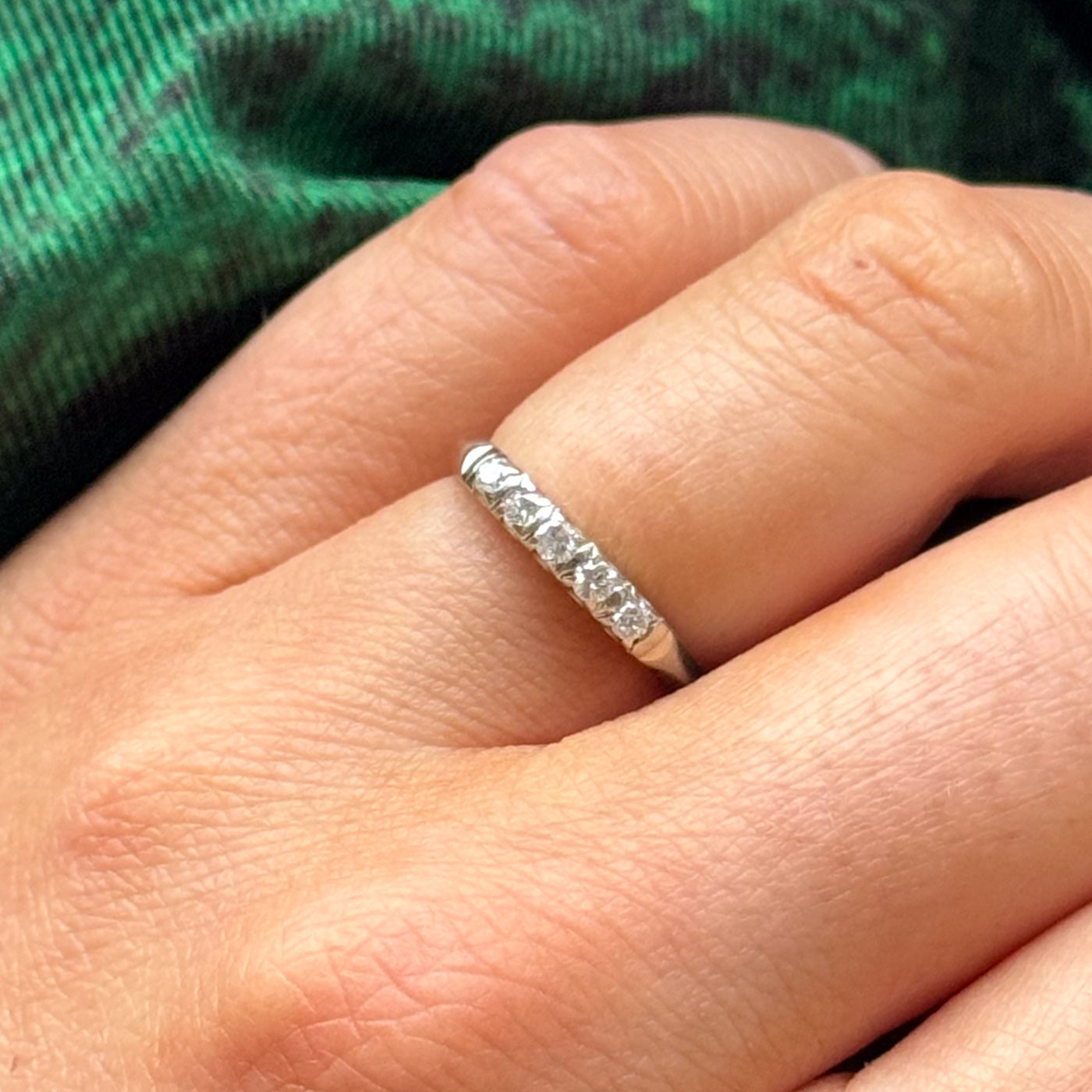 Five Stone Diamond Ring | 0.15ctw | SZ 4 |