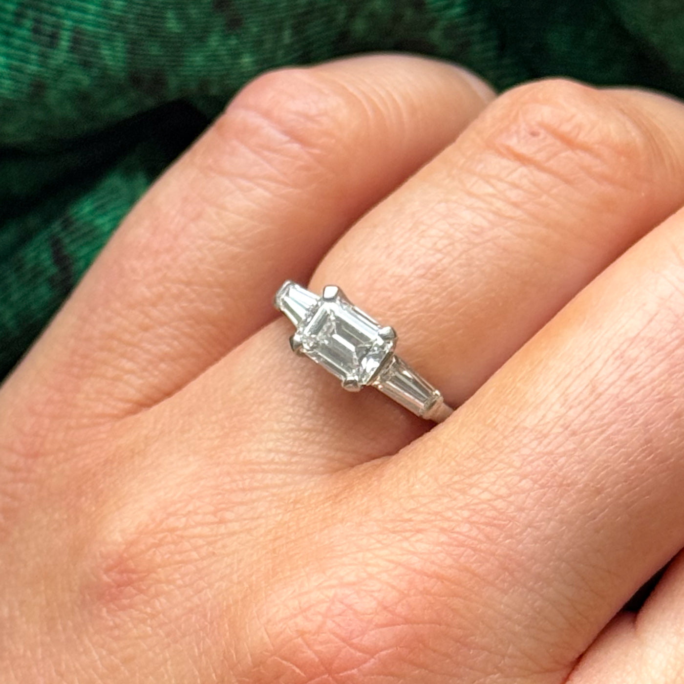 Vintage East-West Diamond Engagement Ring | 0.96ct SI1 H | 0.38ctw | SZ 3.75 |