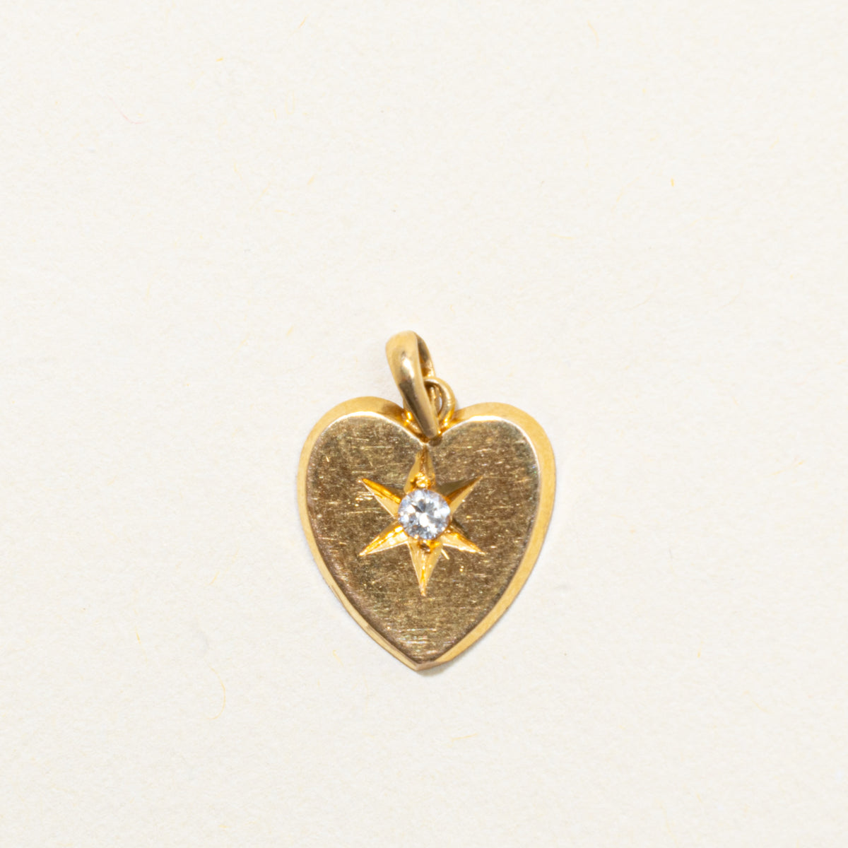 19k Transitional Cut Diamond Heart Pendant | 0.06ct