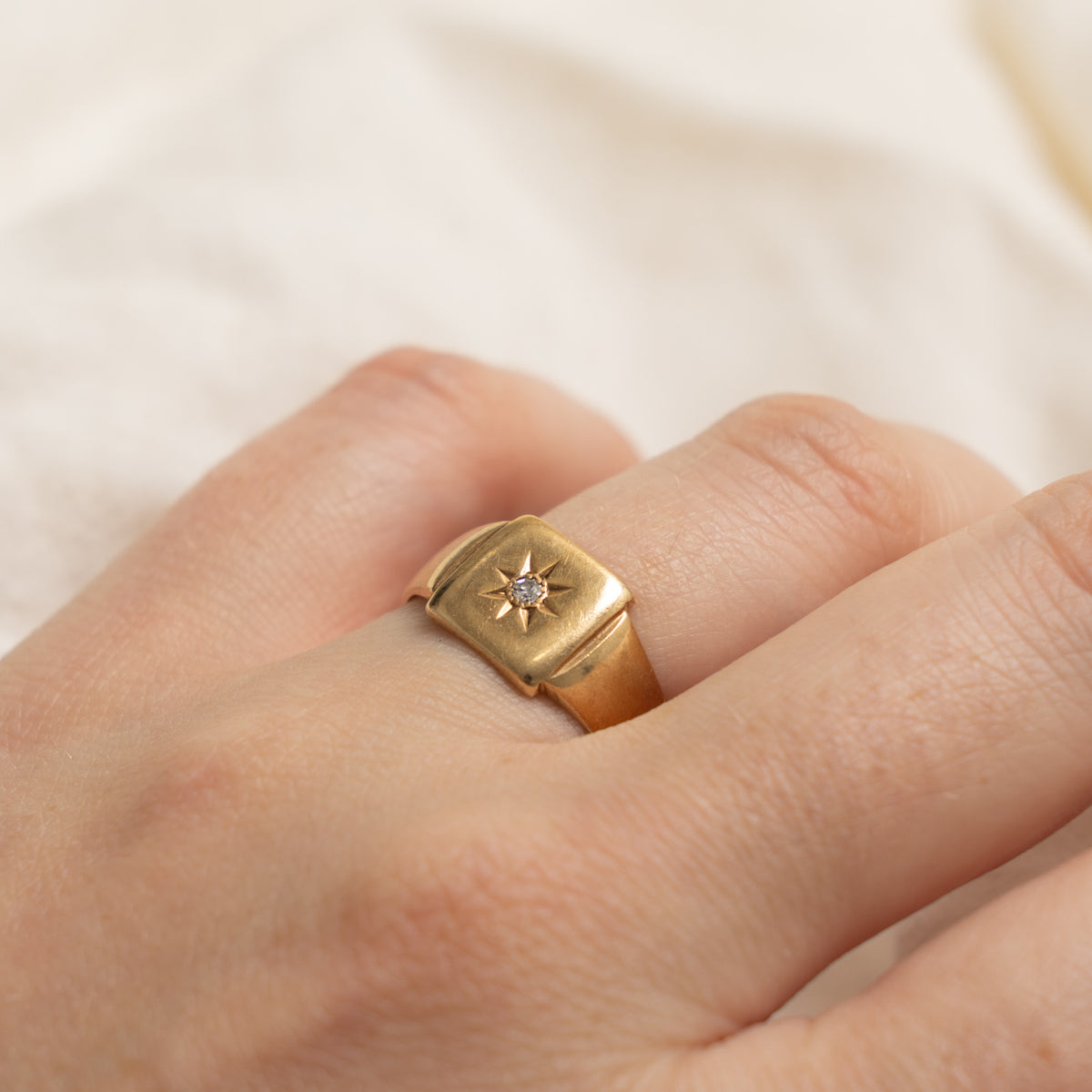 Birmingham 1955 9k Diamond Star Set Signet Ring | 0.02ct | SZ 6.75