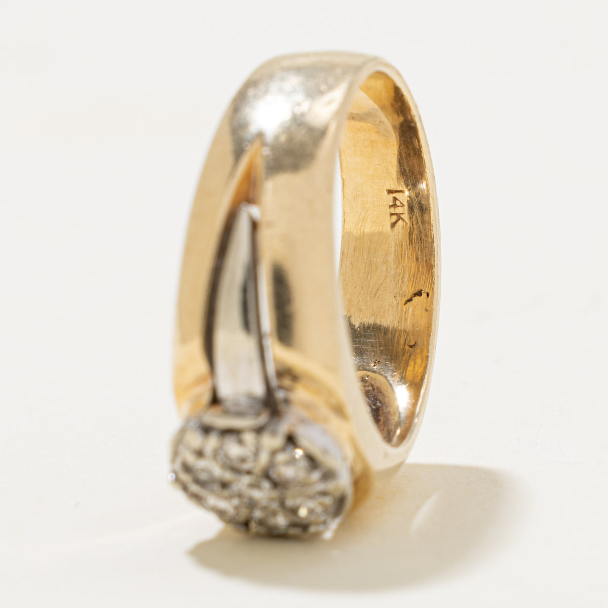 14k Two Tone Diamond Cluster Grooved Ring | 0.29ctw | SZ 8.75