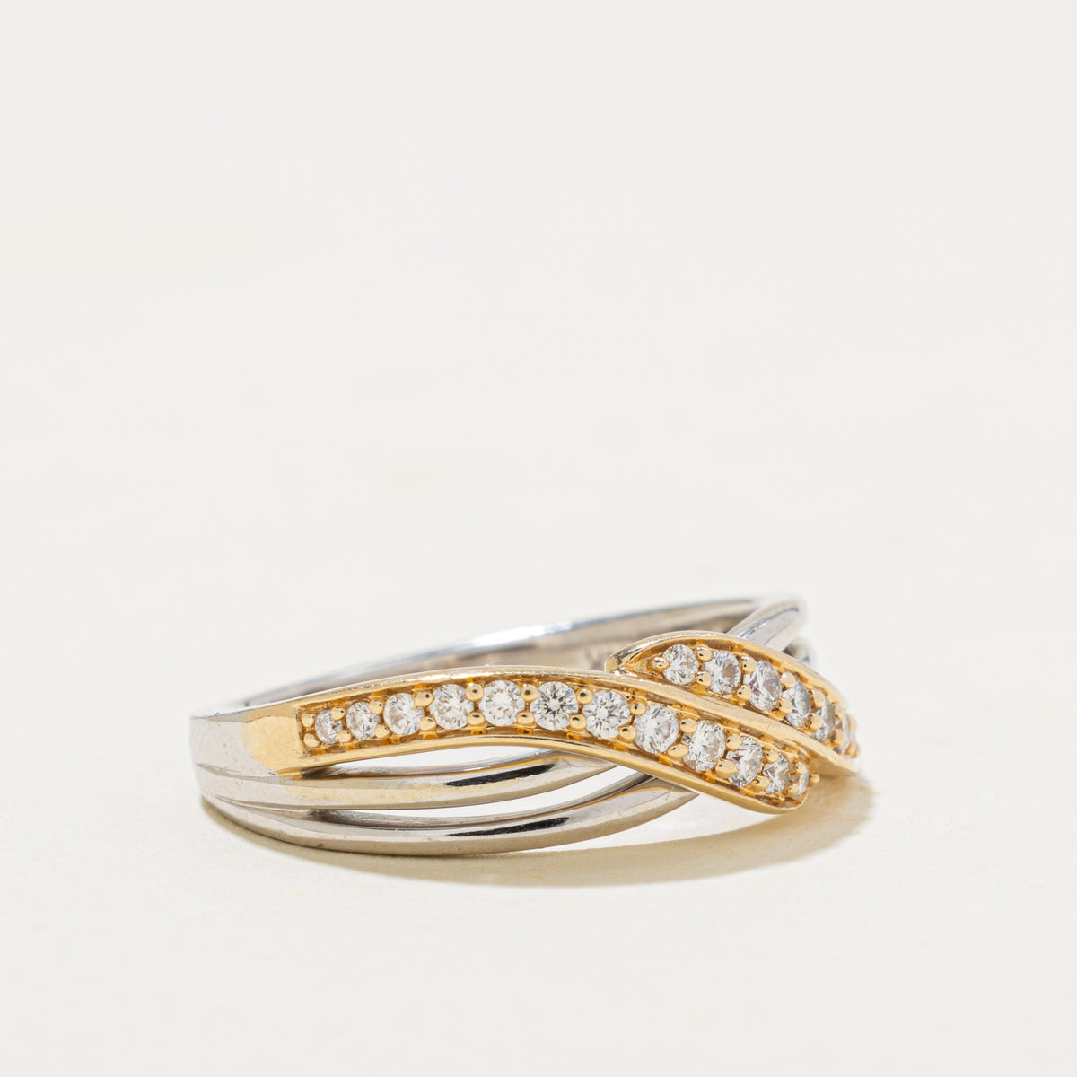 14k Two Tone Pave Set Diamond Wave Crossover Ring | 0.20ctw | SZ 6.75