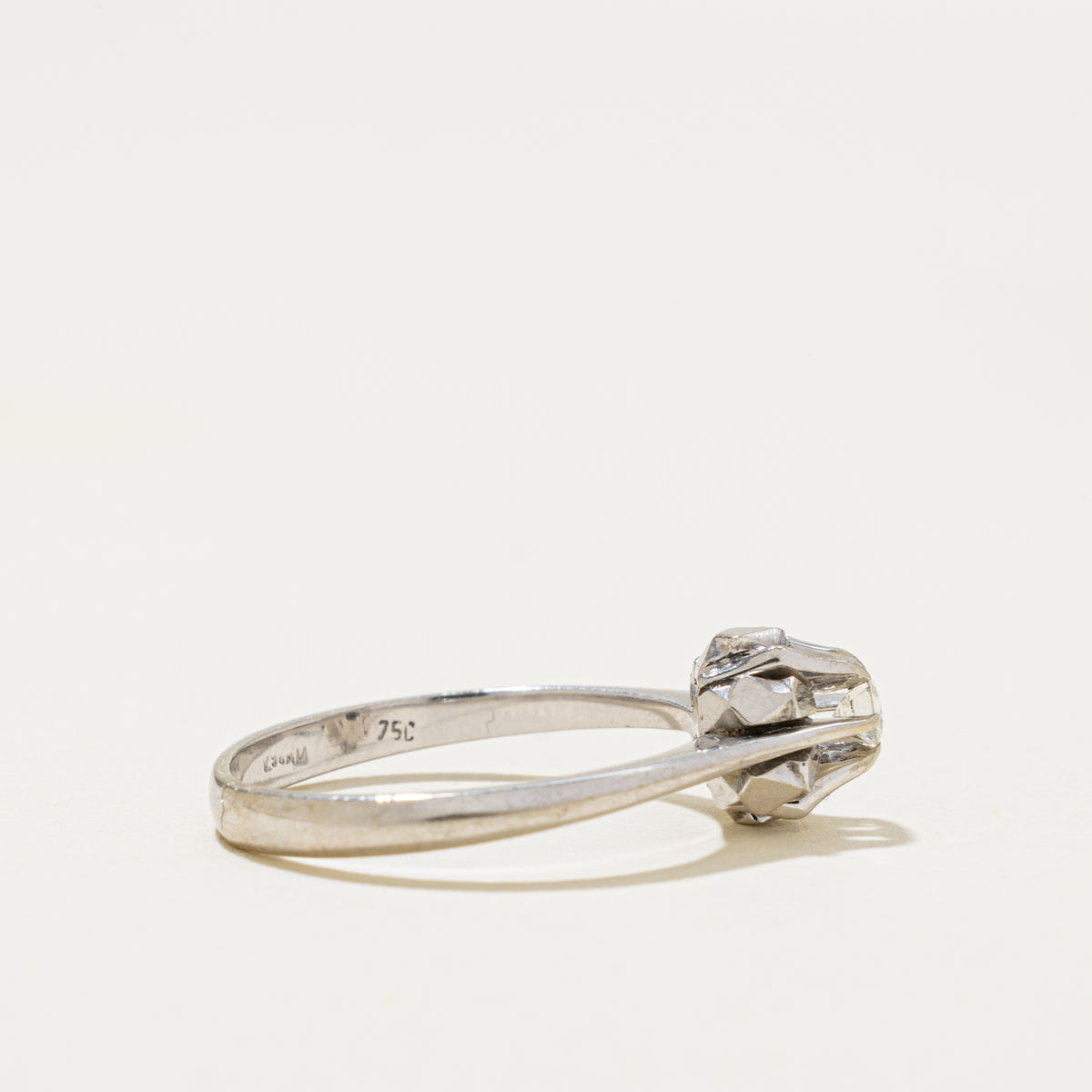18k Solitaire Diamond Floral Ring | 0.10ct | SZ 7.75
