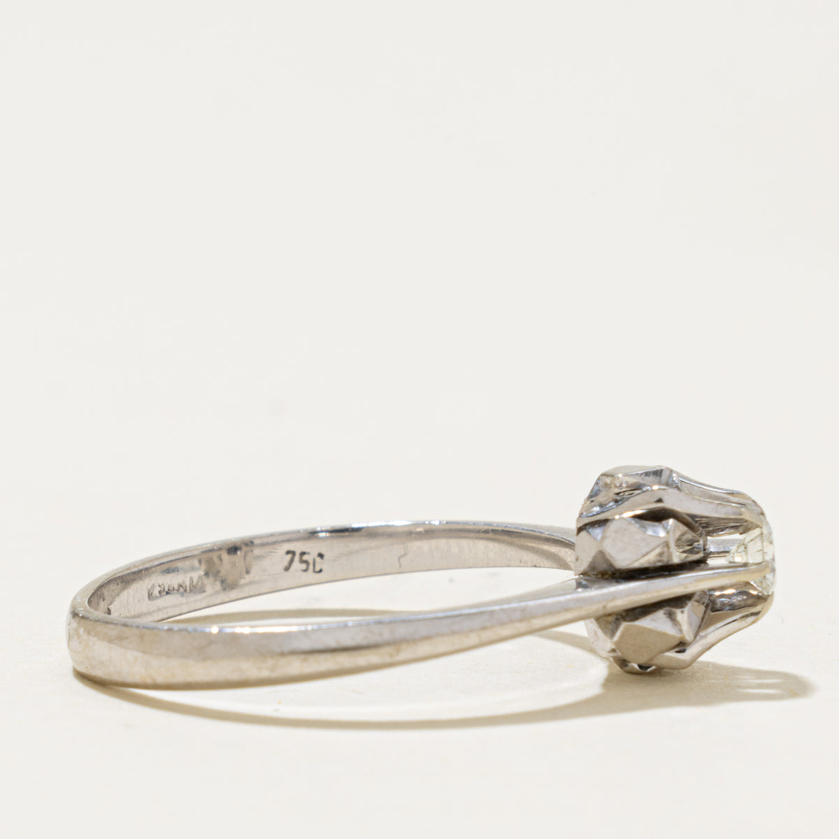 18k Solitaire Diamond Floral Ring | 0.10ct | SZ 7.75