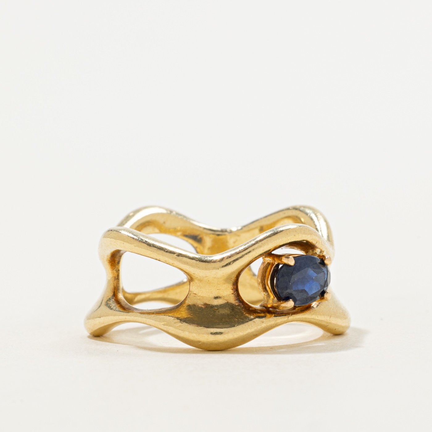 18K Ring with Sapphire