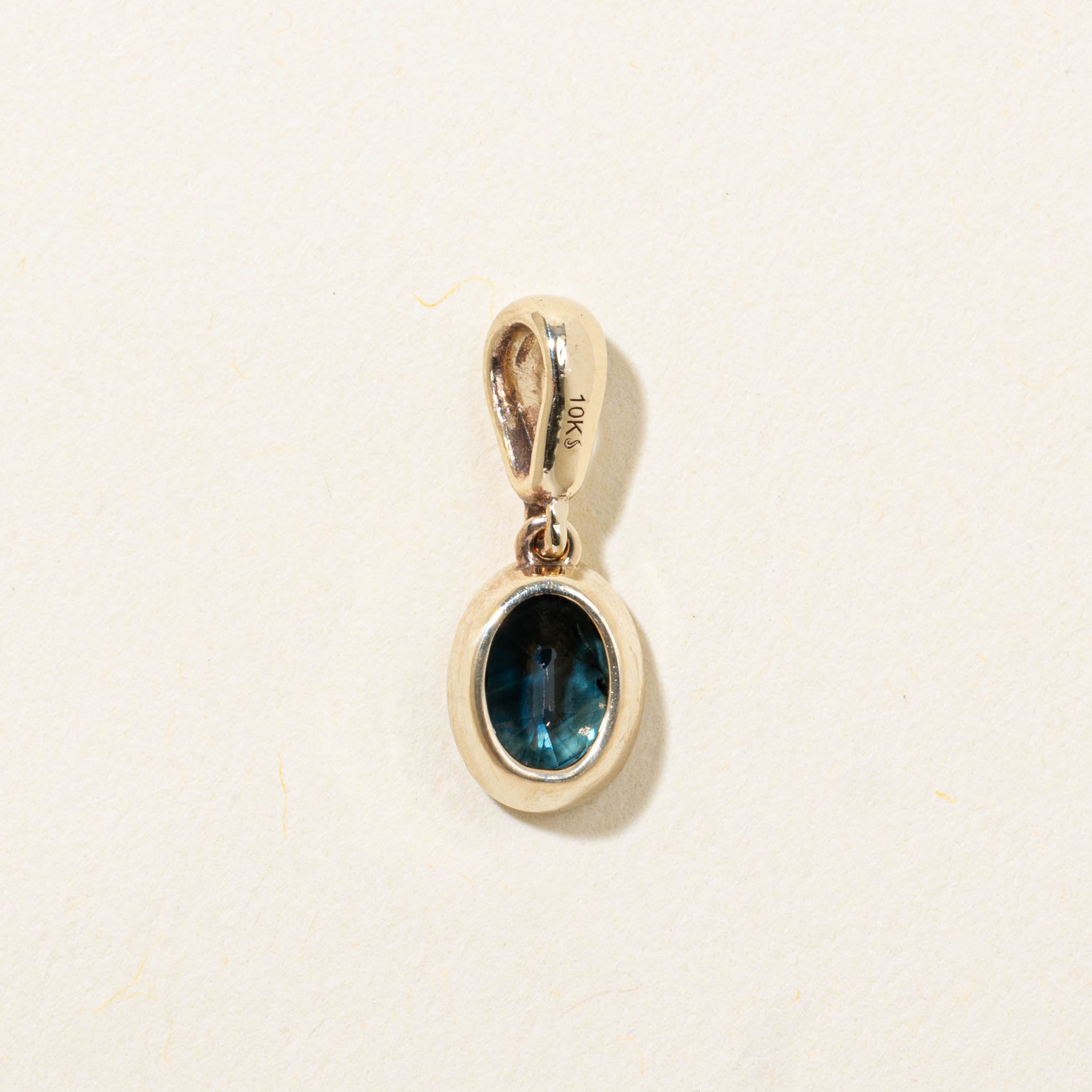 '100 Ways' 10k Yellow Gold Oval Sapphire Pendant | 0.81ct