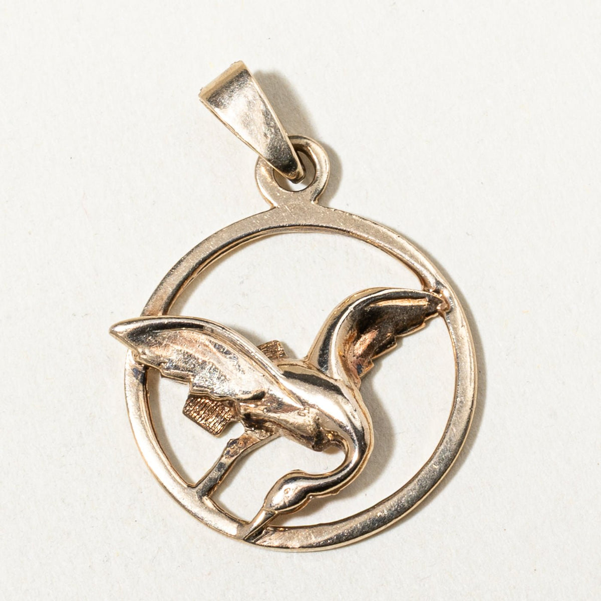 10k Yellow Gold Openwork Hummingbird Circle Pendant