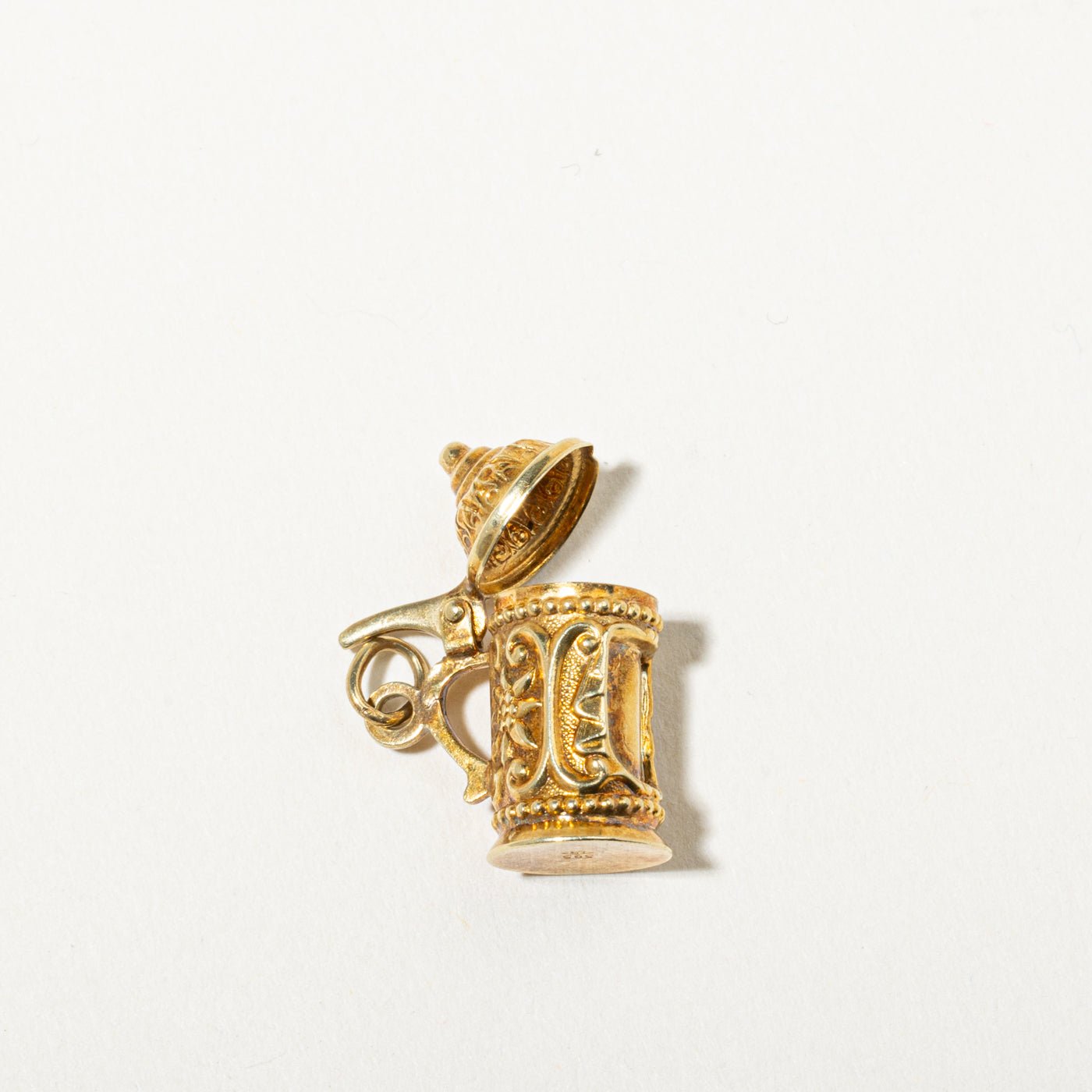 14k Yellow Gold Embossed Beer Stein Charm