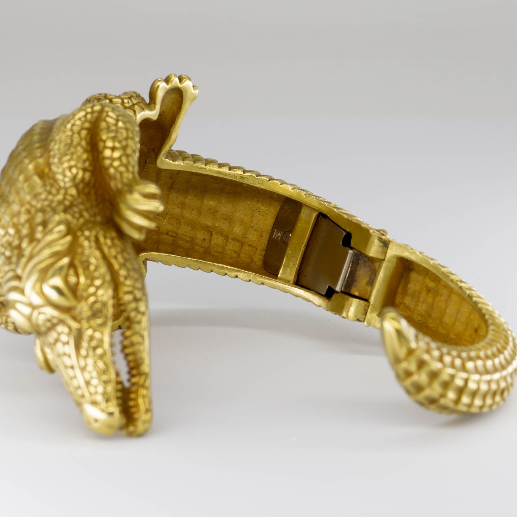 'Barry Kieselstein' Cord Alligator Cuff Bracelet | 6.5" | - 100 Ways