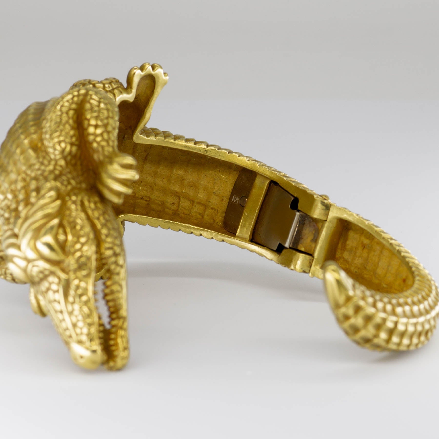 'Barry Kieselstein' Cord Alligator Cuff Bracelet | 6.5