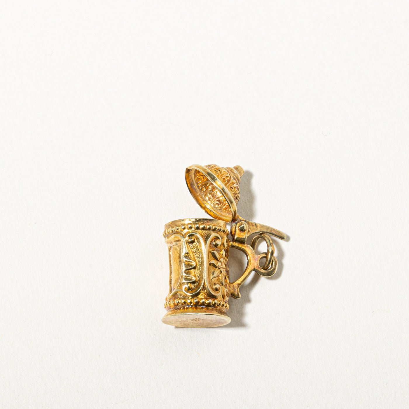 14k Yellow Gold Embossed Beer Stein Charm