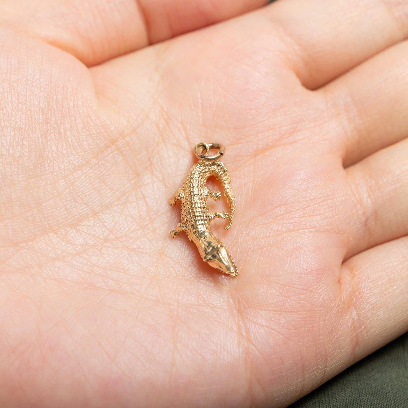 14k Yellow Gold Textured Lizard Charm