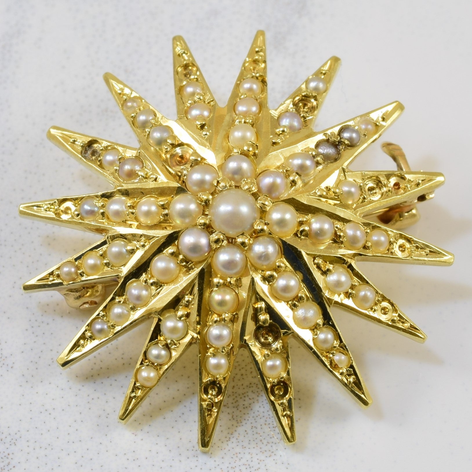 'Birks' Seed Pearl Star Brooch/Pendant | 2.00ctw | - 100 Ways