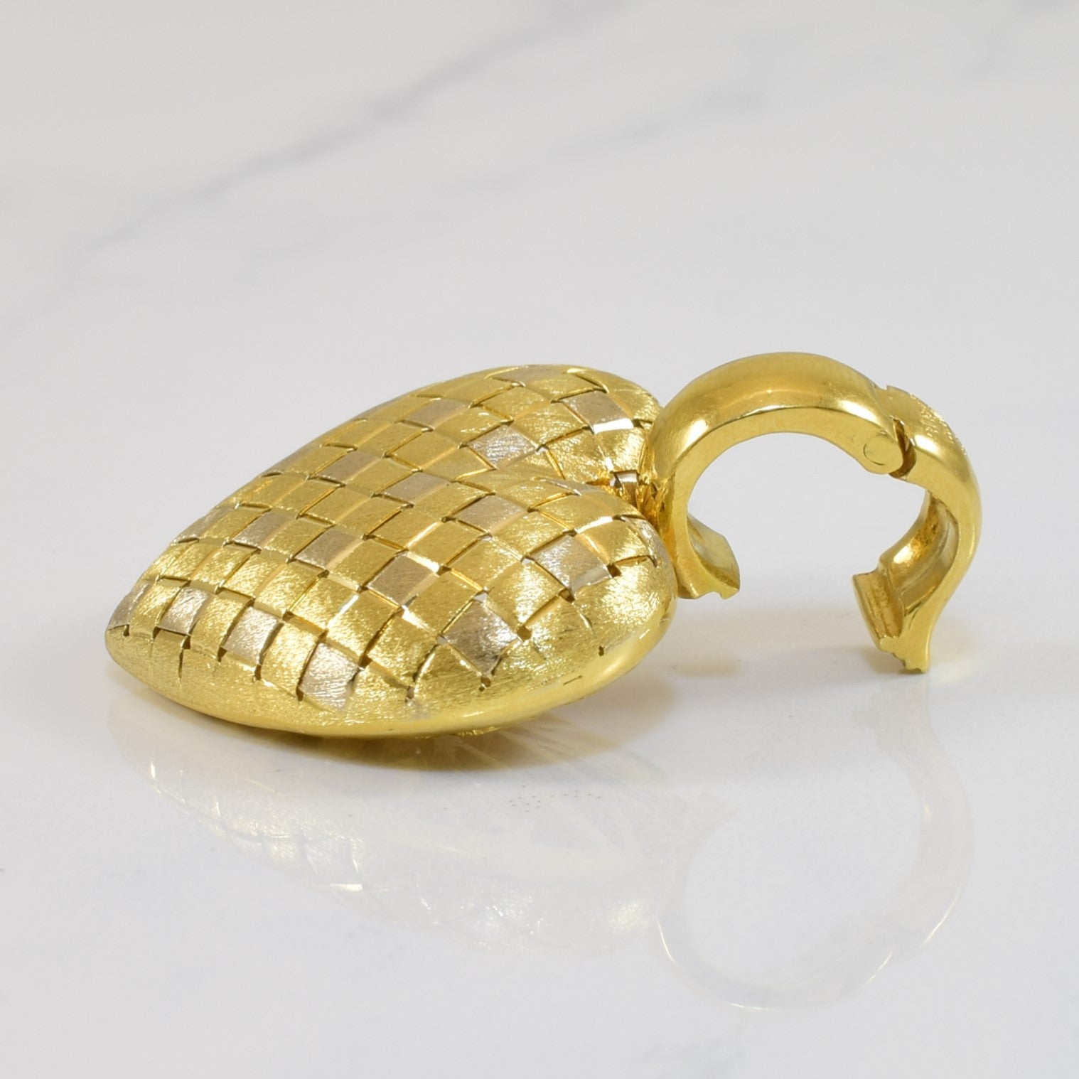 'Birks' Woven Yellow Gold Heart Pendant | - 100 Ways