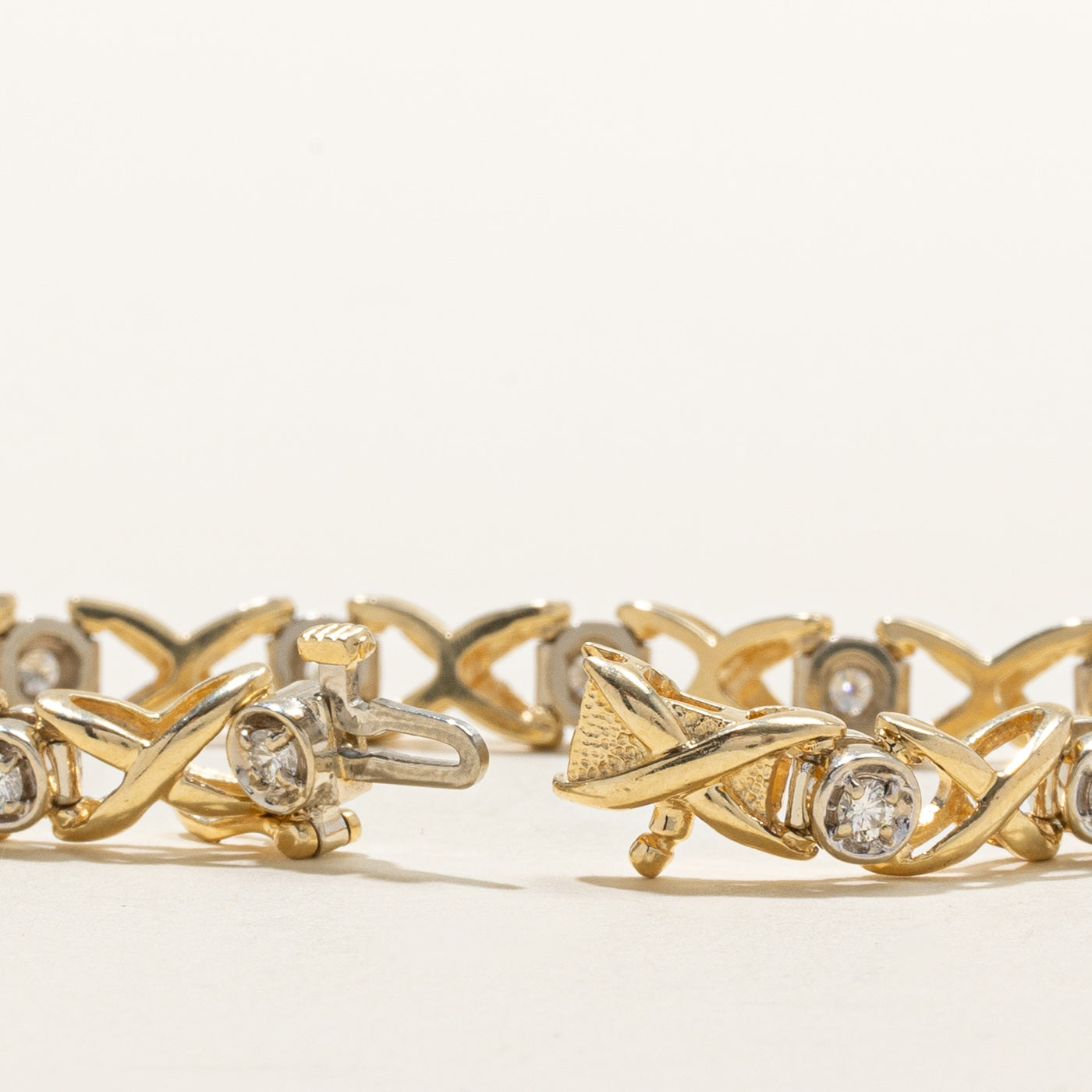 14K Yellow Gold Diamond Crossover Tennis Bracelet | 1.00ctw | 7"