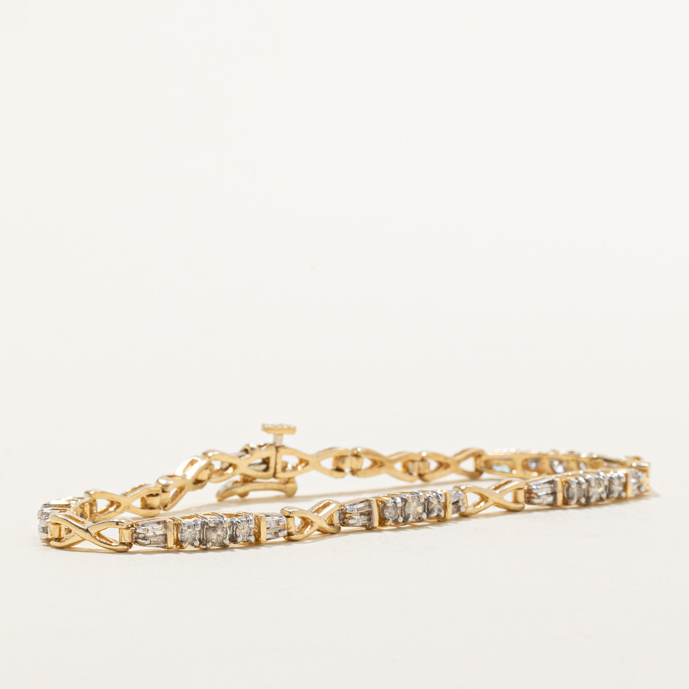 Bracelet tennis géométrique en or 14 carats serti de diamants taille multiple | 1,00 ct au total | 17,8 cm
