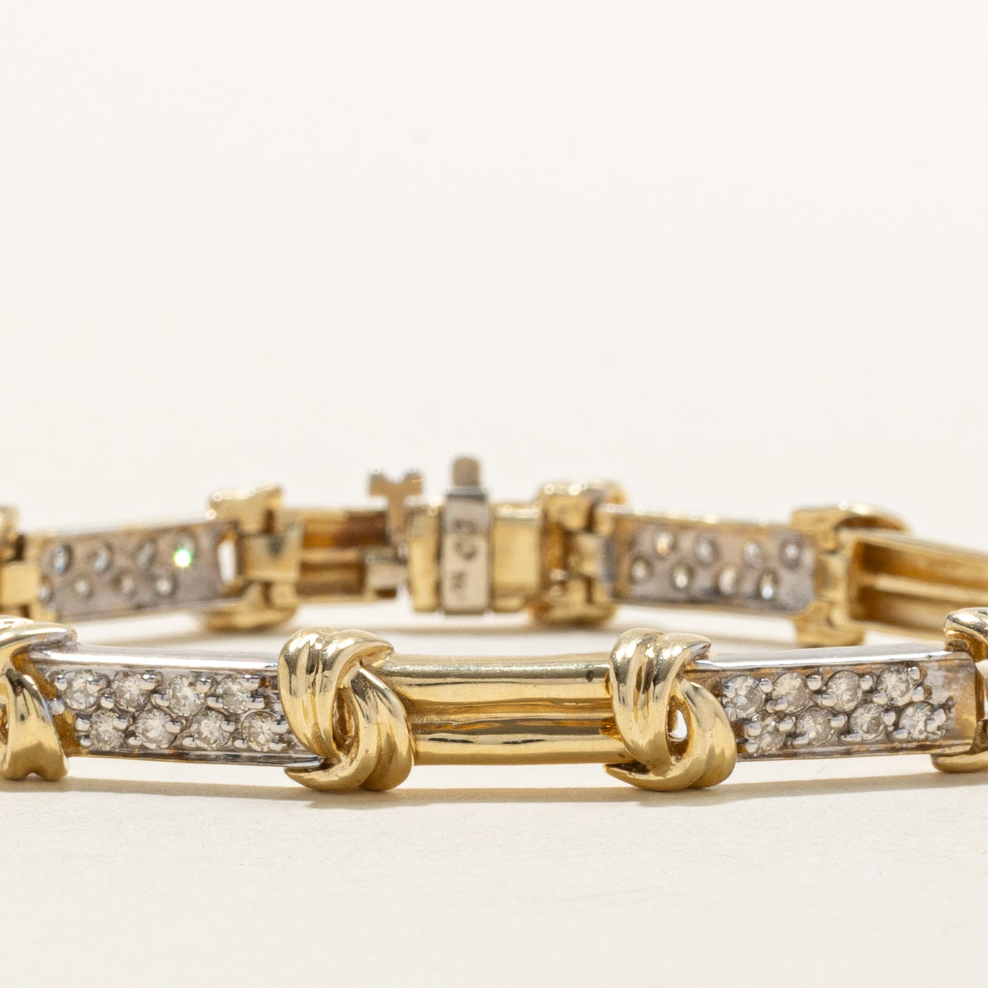 Bracelet à maillons rainurés en or 14 carats serti de diamants | 1,20 ct au total | 17,8 cm