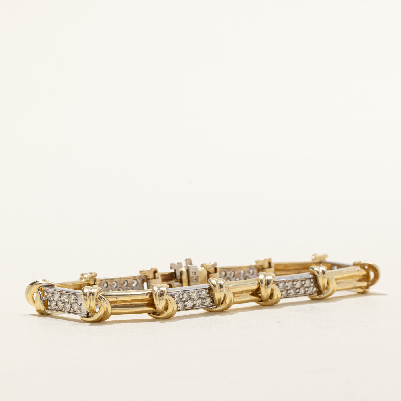 Bracelet à maillons rainurés en or 14 carats serti de diamants | 1,20 ct au total | 17,8 cm