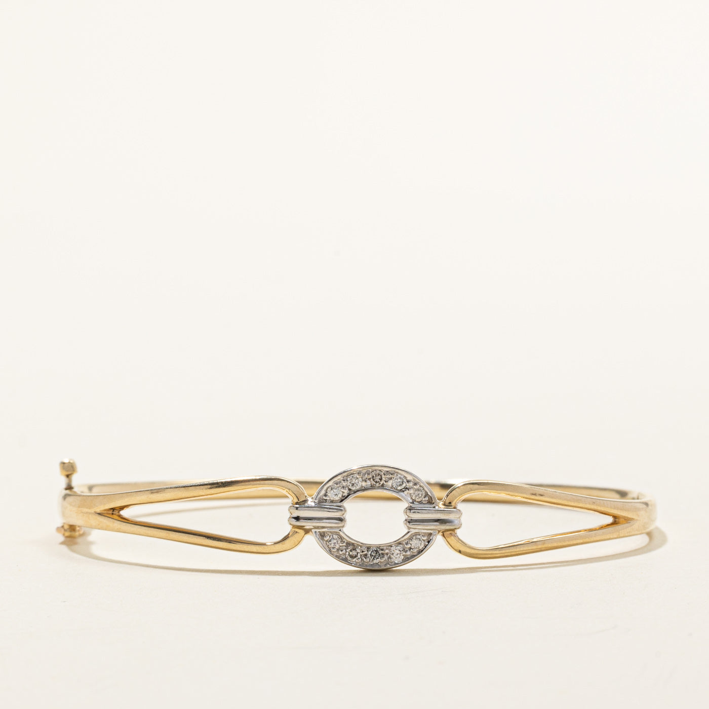 10K Two Tone Diamond Circle Link Bangle | 0.12ctw | 7"
