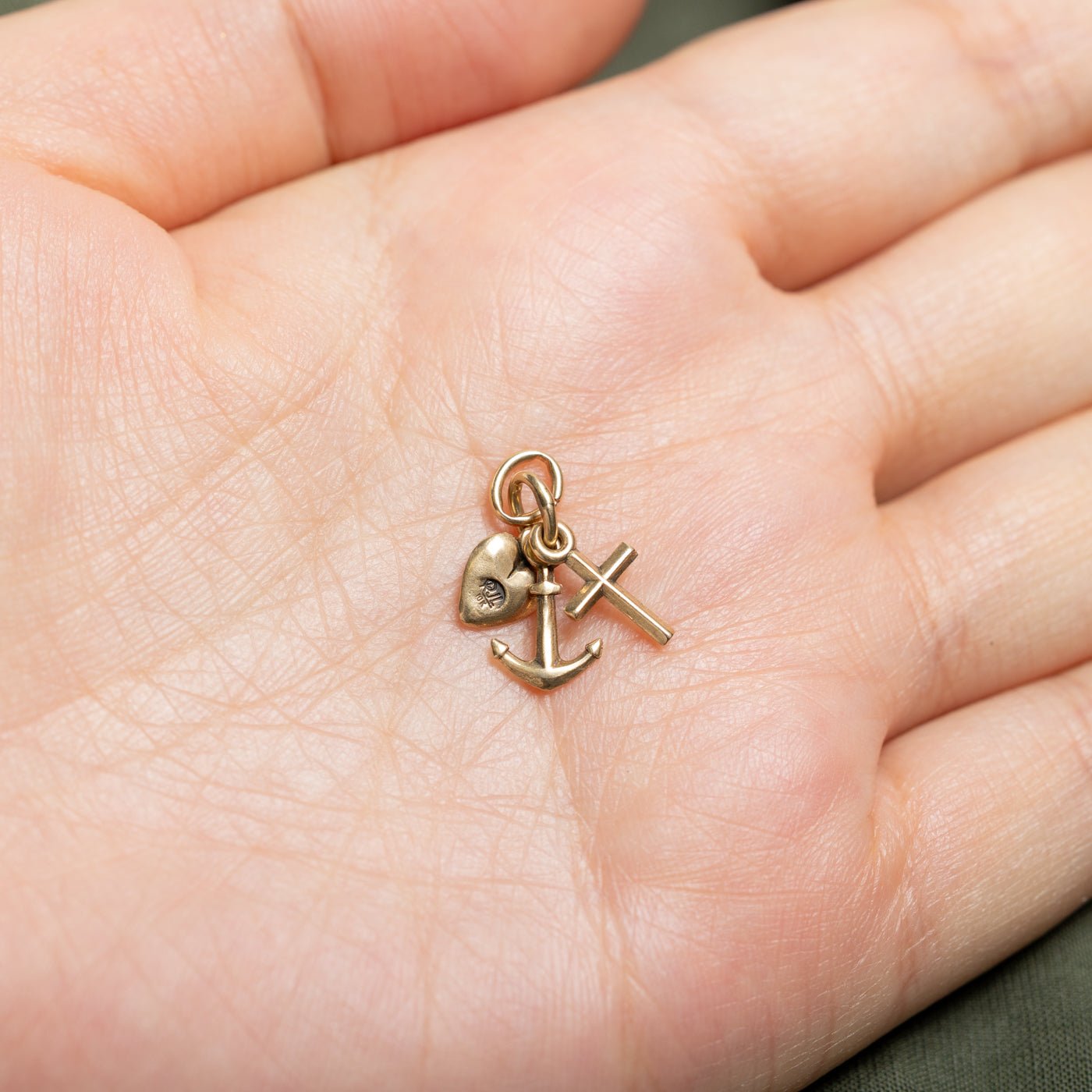10k Yellow Gold Faith Hope & Charity Charm