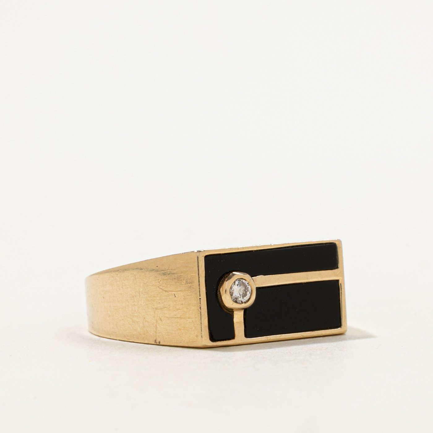10K Ring with Diamond Accents with Slab Cut Onyx