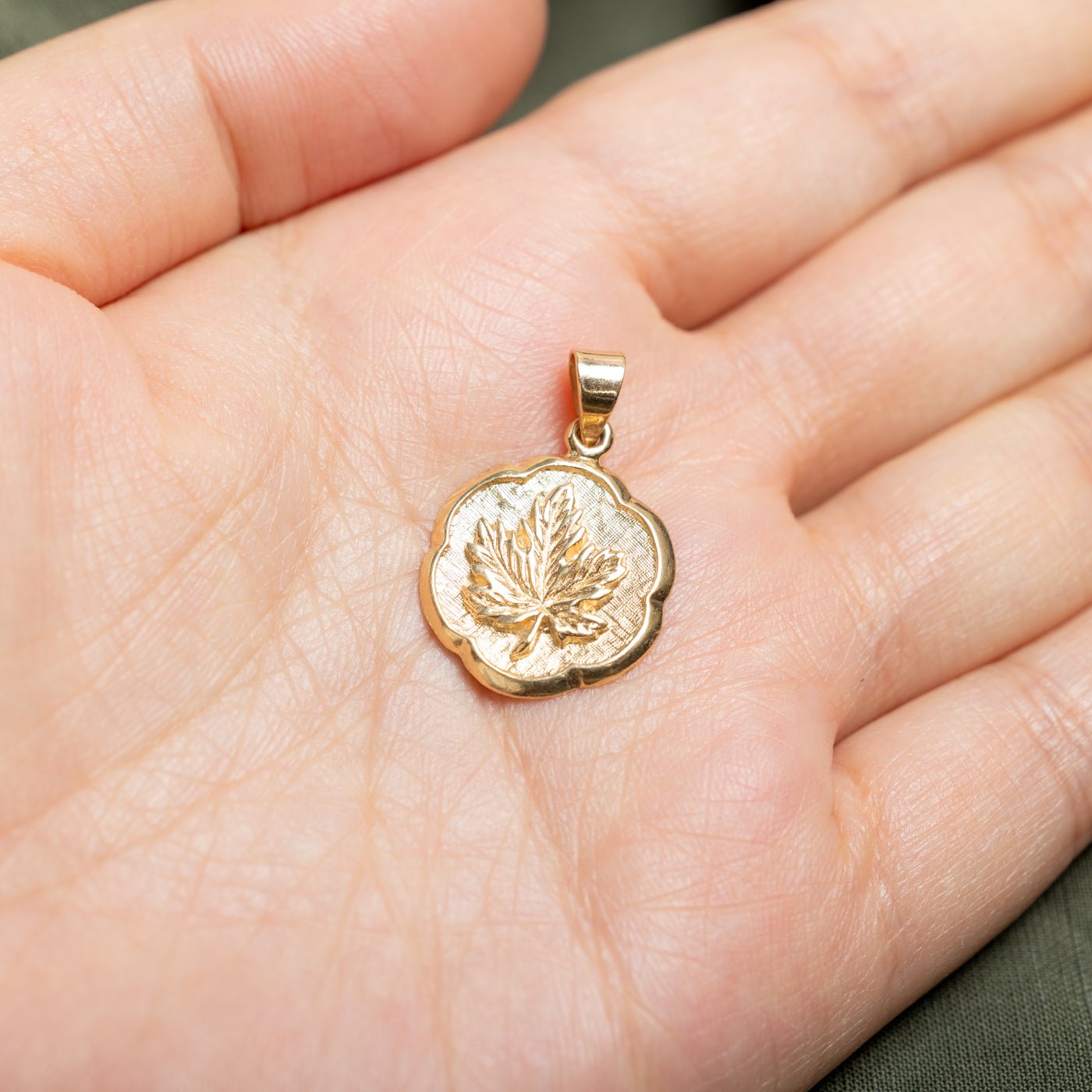 10k Yellow Gold Embossed Maple Leaf Pendant