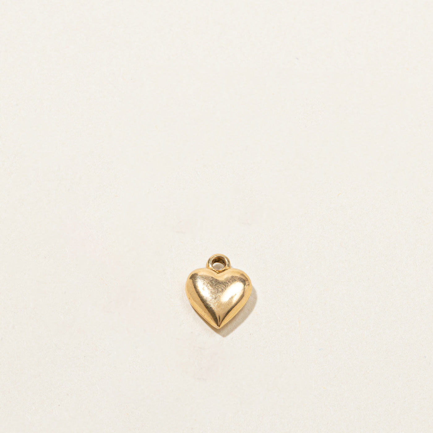 Breloque en forme de cœur en or 18 carats