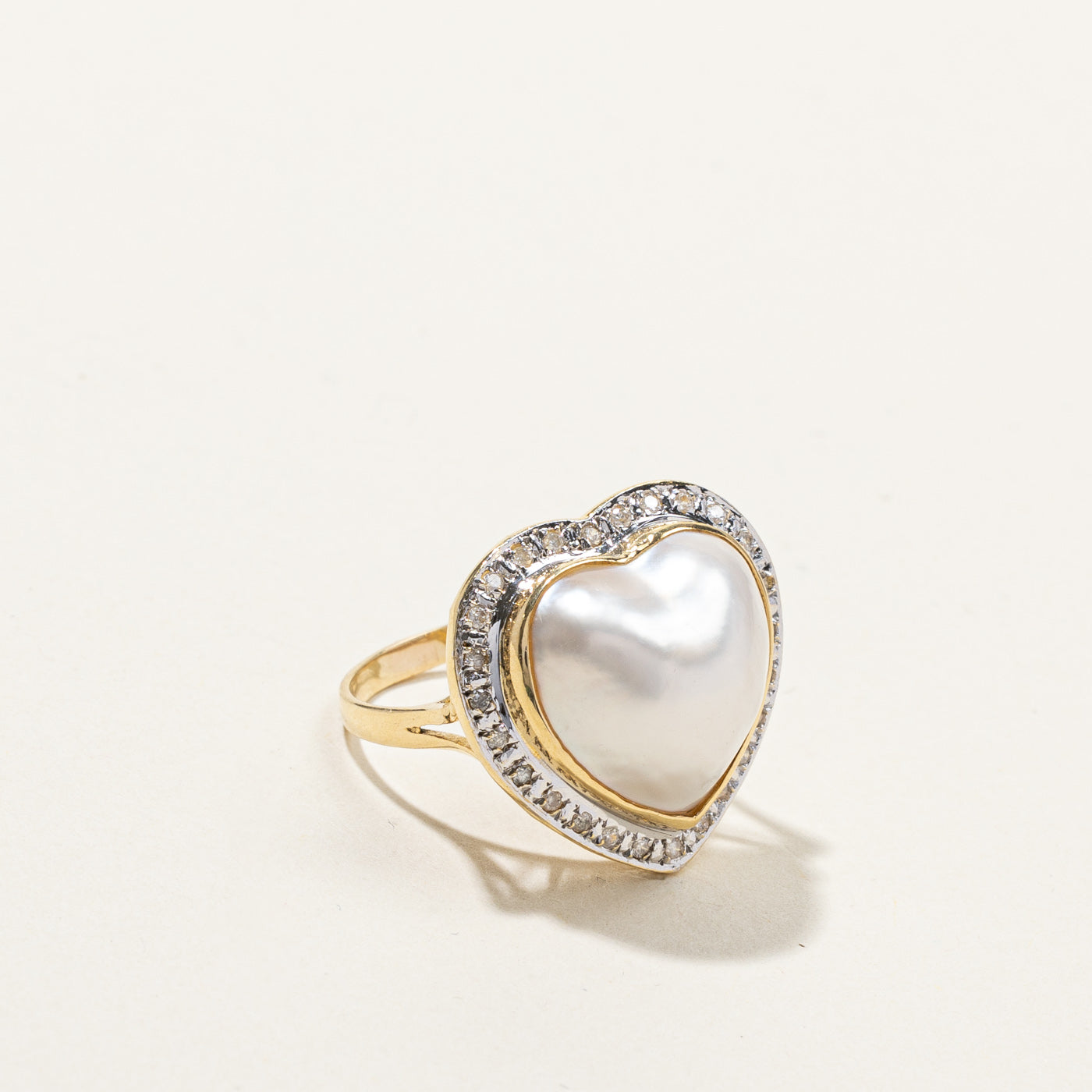 Pearl & Diamond Ring | 0.13ctw | SZ 7.75 |