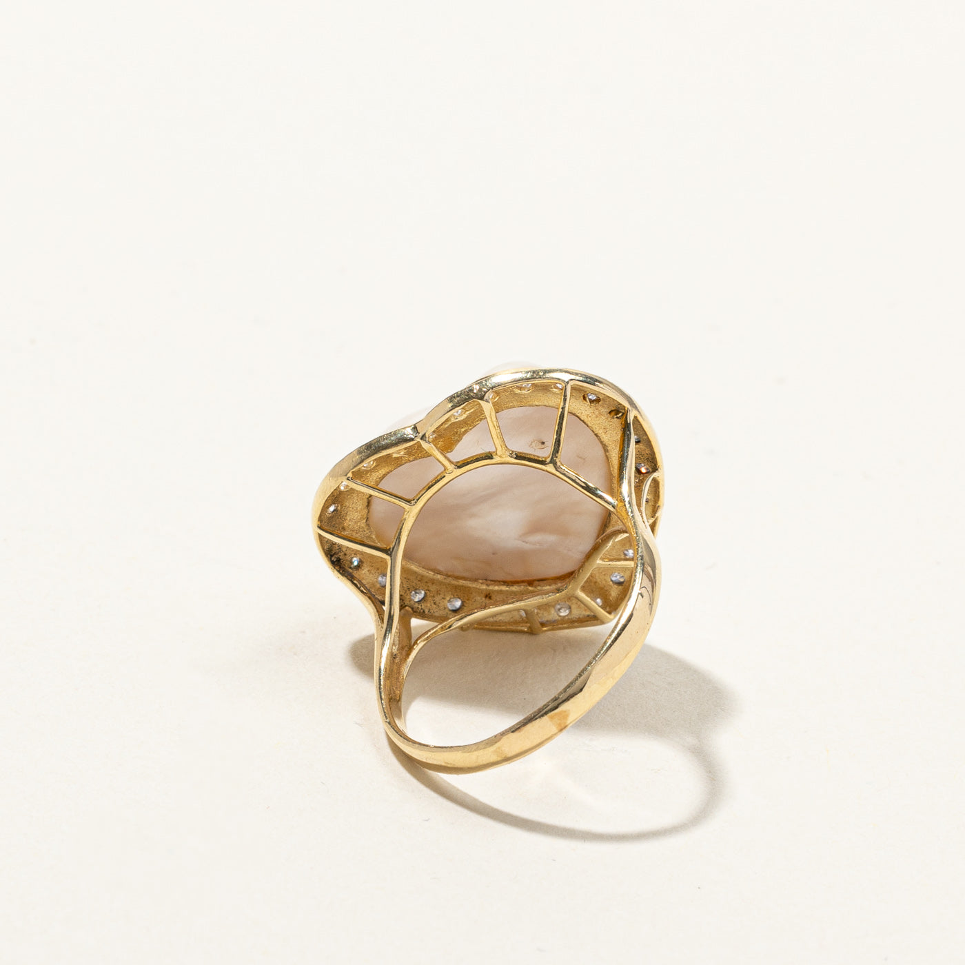 Pearl & Diamond Ring | 0.13ctw | SZ 7.75 |