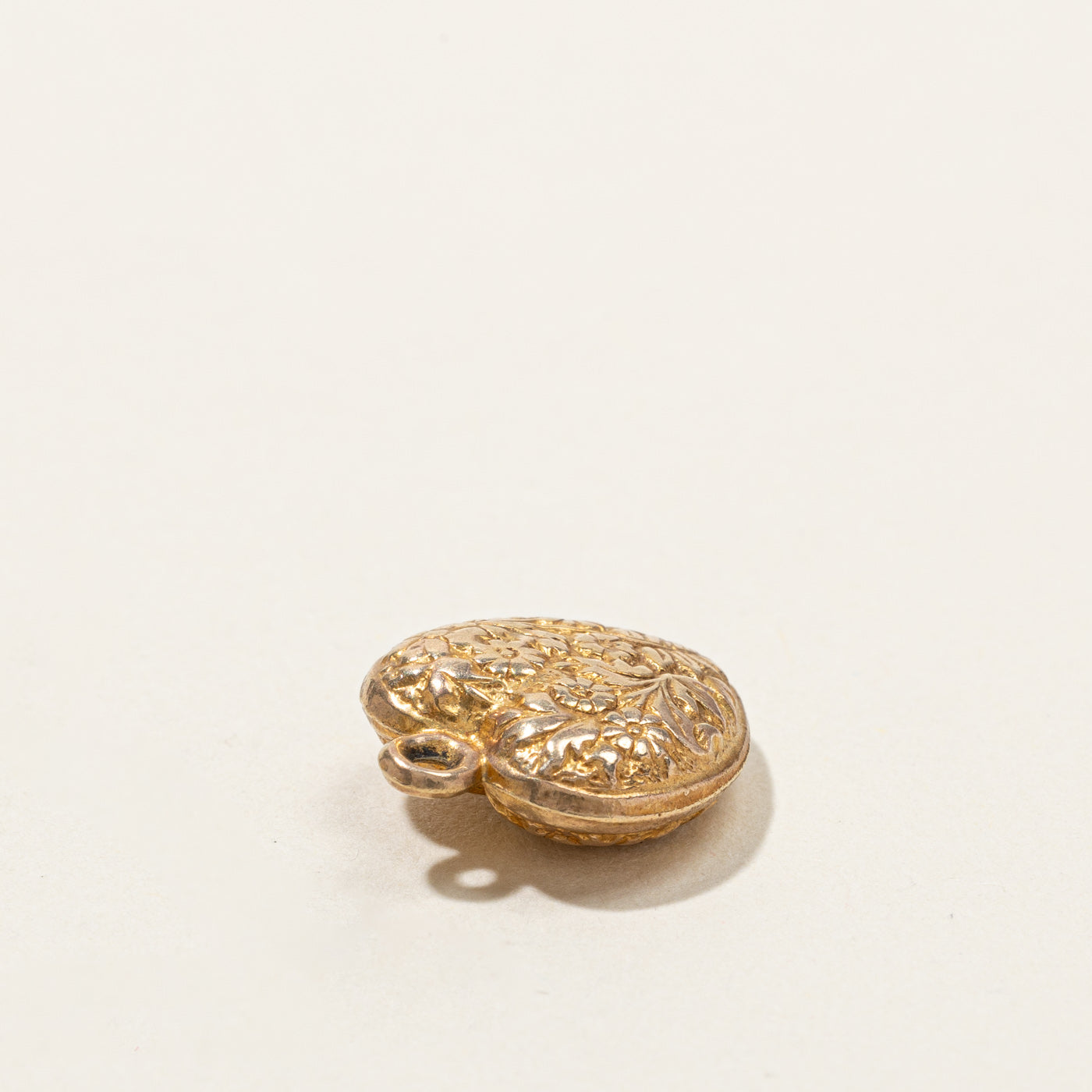 1967 London 9k Textured Heart Charm