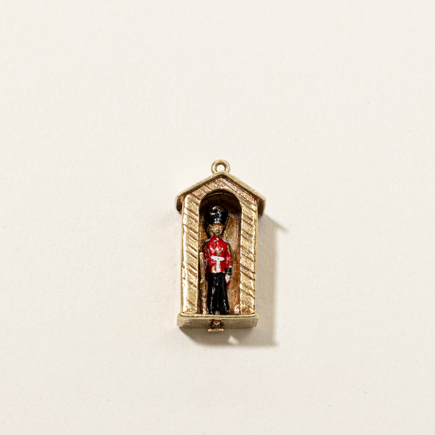 1970 London Hallmarked 14k Gold King's Guard Charm