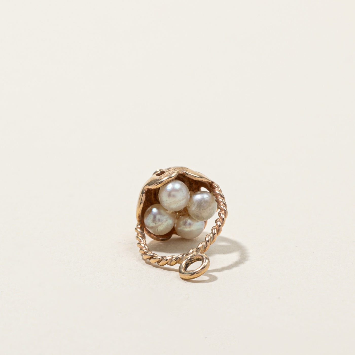 Pearls Pot Charm